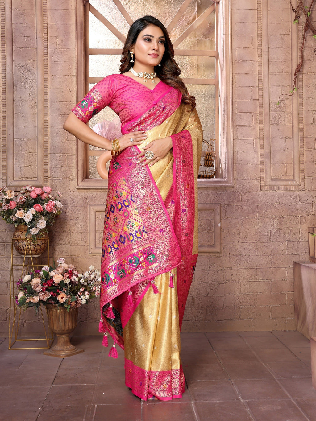 Vedant Vastram Tissue Silk Paithani Silk Saree - Cream