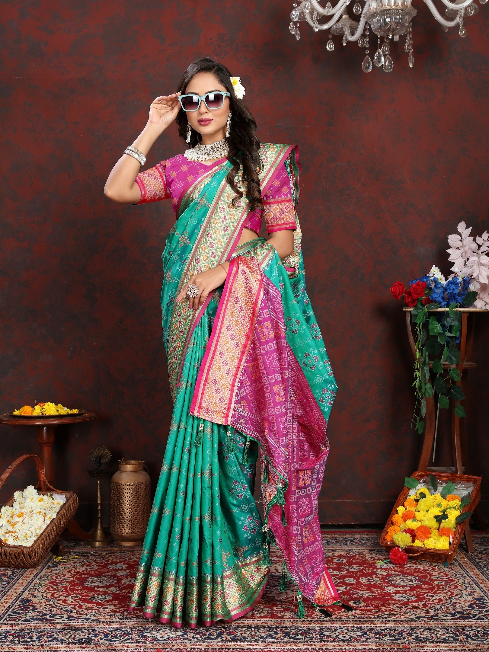 Vedant Vastram See Green Color Kanjeevaram Patola Silk Saree - See Green