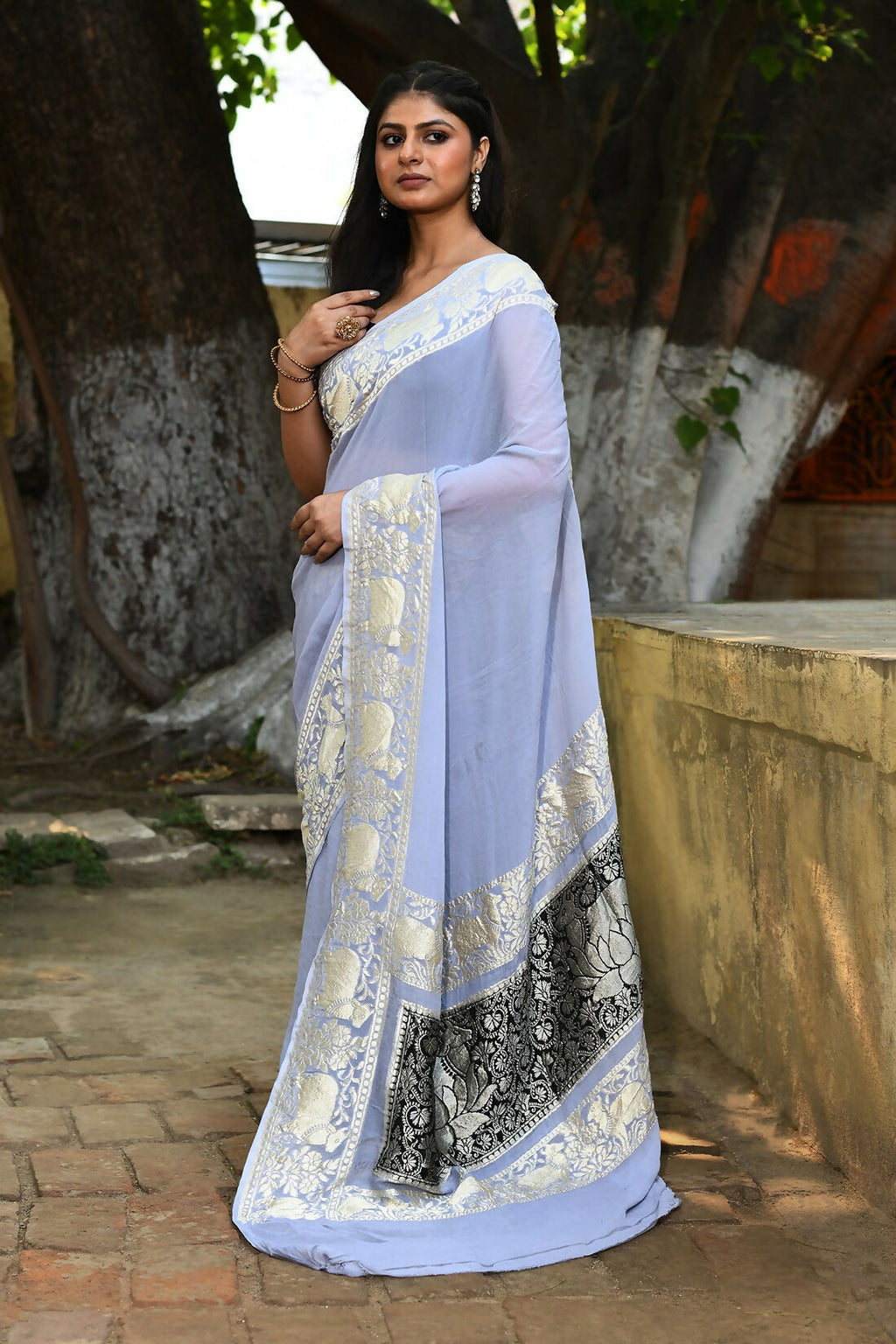 Joban Fashion Silver Crepe Chiffon Pure Handloom Banarasi Silk Saree