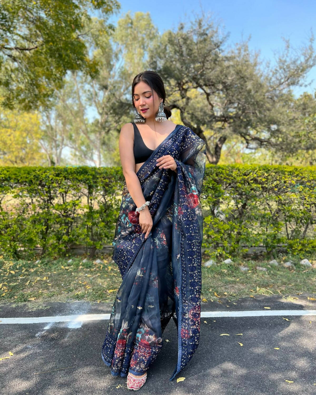 Vamsee Navy Blue Organza Saree