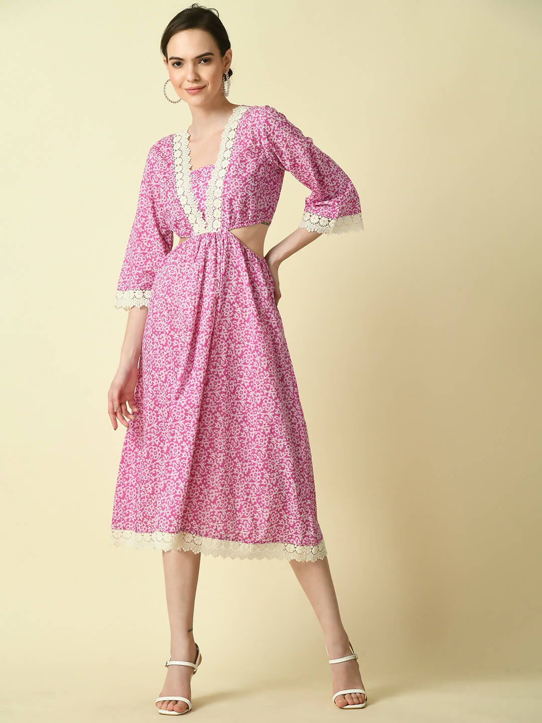 Myshka Women's Pink Floral Printed Fit and Flare Dress