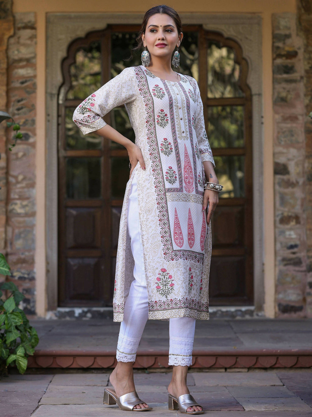 Juniper Women's Pink Viscose Shantoon Festive Printed Straight Kurta