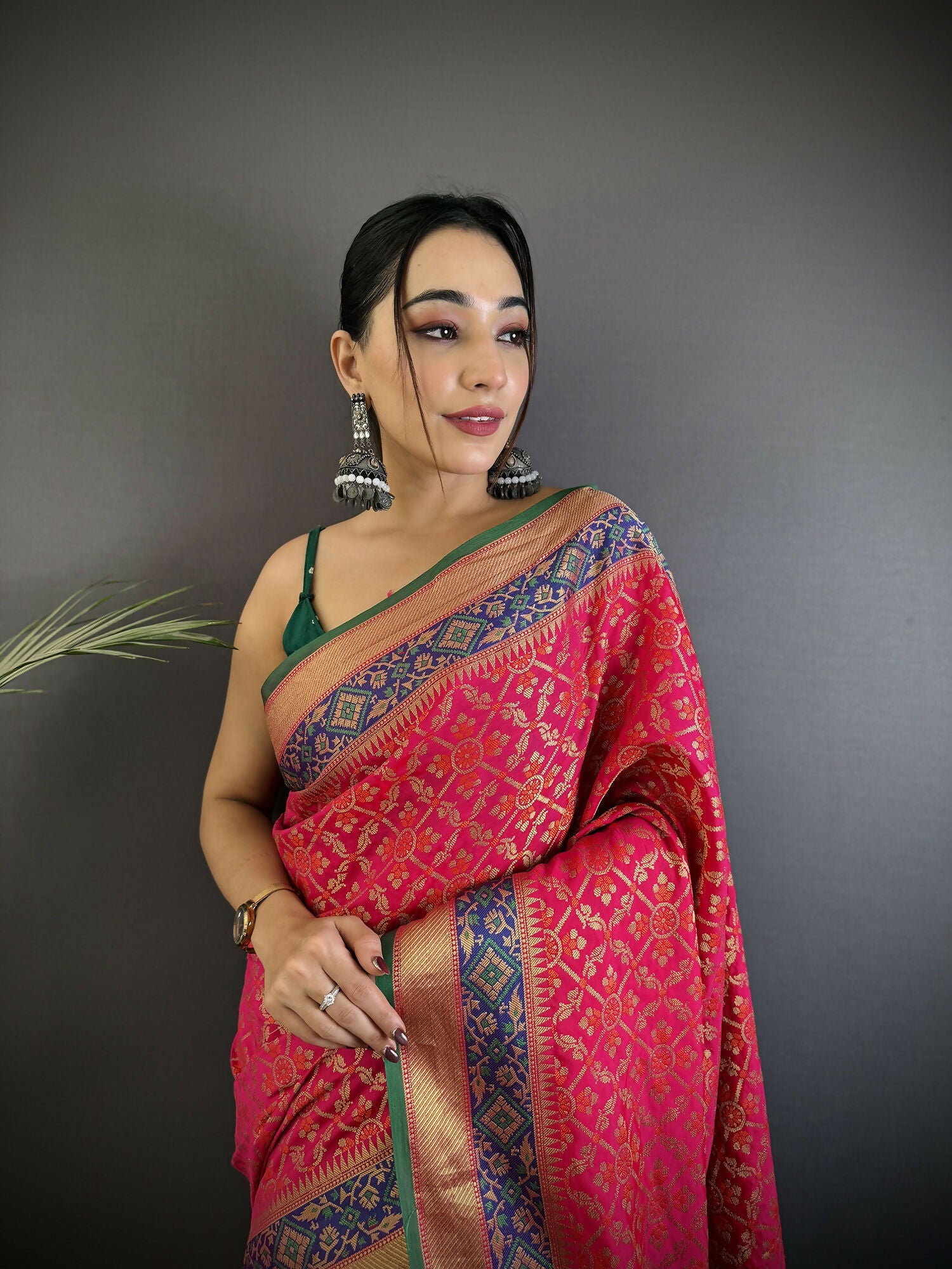 Joban Fashion Hot Pink Patola Soft Silk Patola Saree
