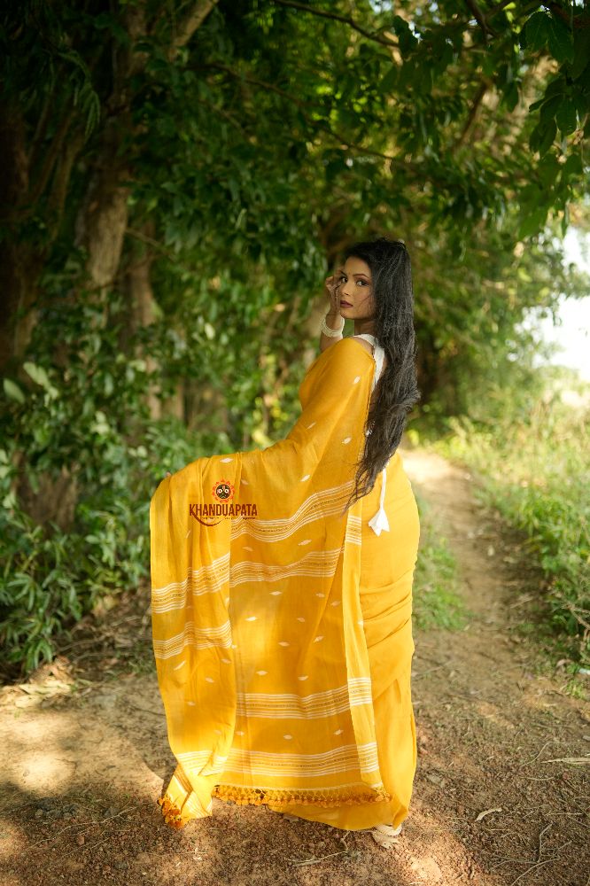 khanduapata White & Mustard Yellow Leaf Pattern Cotton Saree For Women
