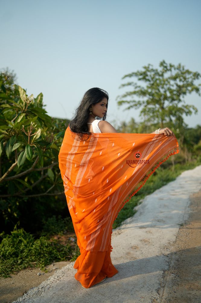 khanduapata Orange and White Leaf Pattern Cotton Saree For Women