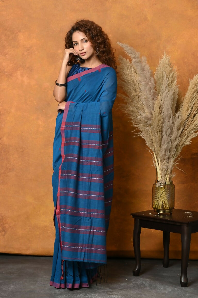 Very Much Indian Handloom Pure Cotton Saree With Sleek Border - Daisy Blue