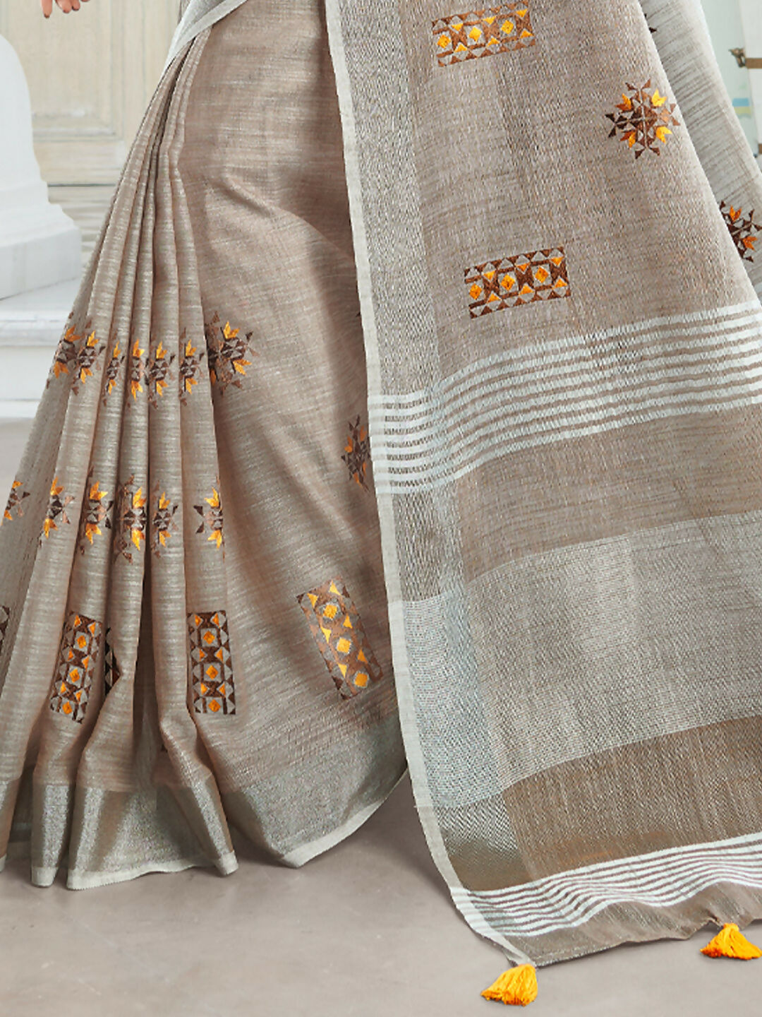 Shree Shyam Fashion Linen Light Beige Saree