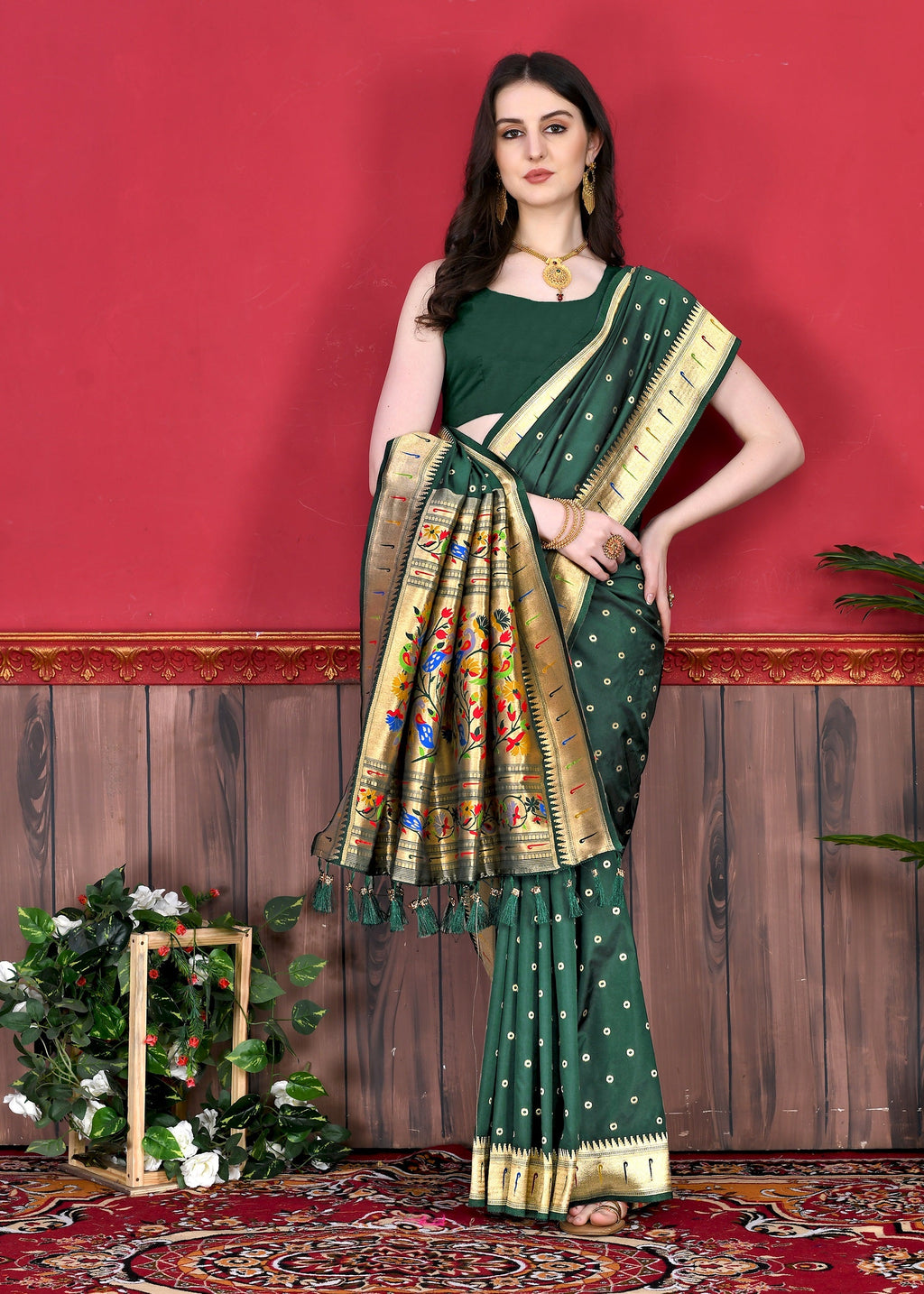 Vedant Vastram Soft Litchi Silk Paithani Silk Saree - Bottle Green