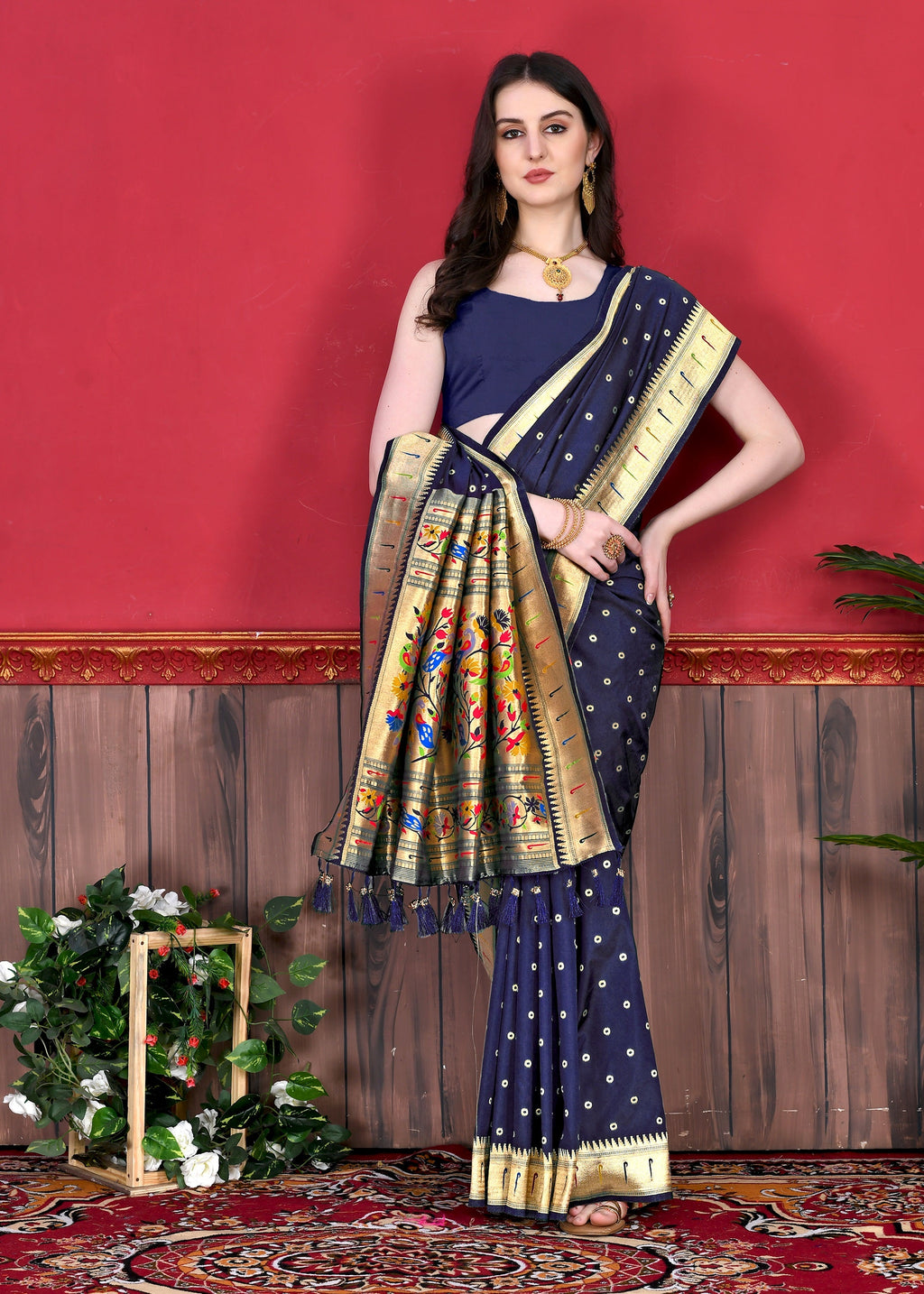 Vedant Vastram Soft Litchi Silk Paithani Silk Saree - Navy