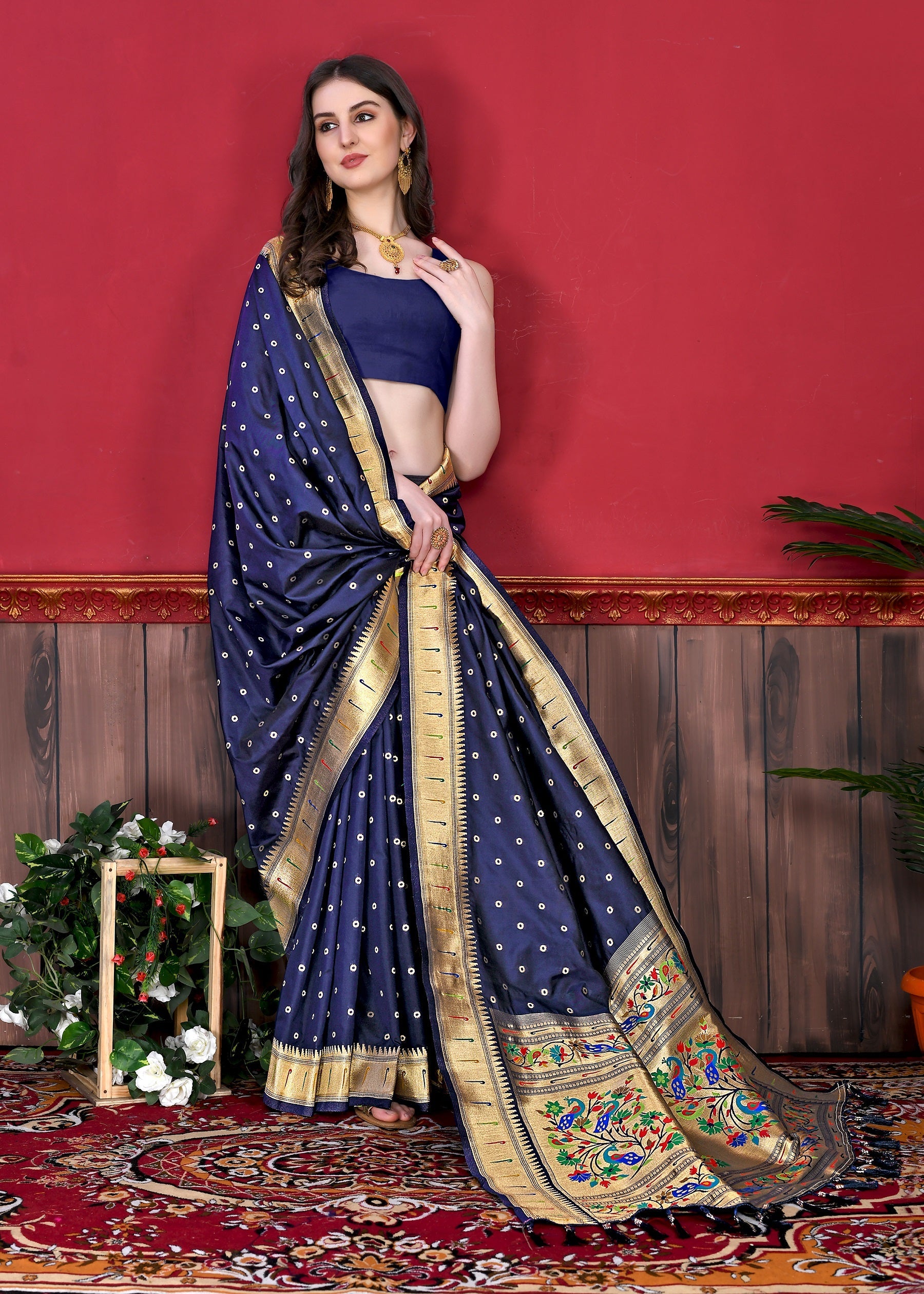 Vedant Vastram Soft Litchi Silk Paithani Silk Saree - Navy