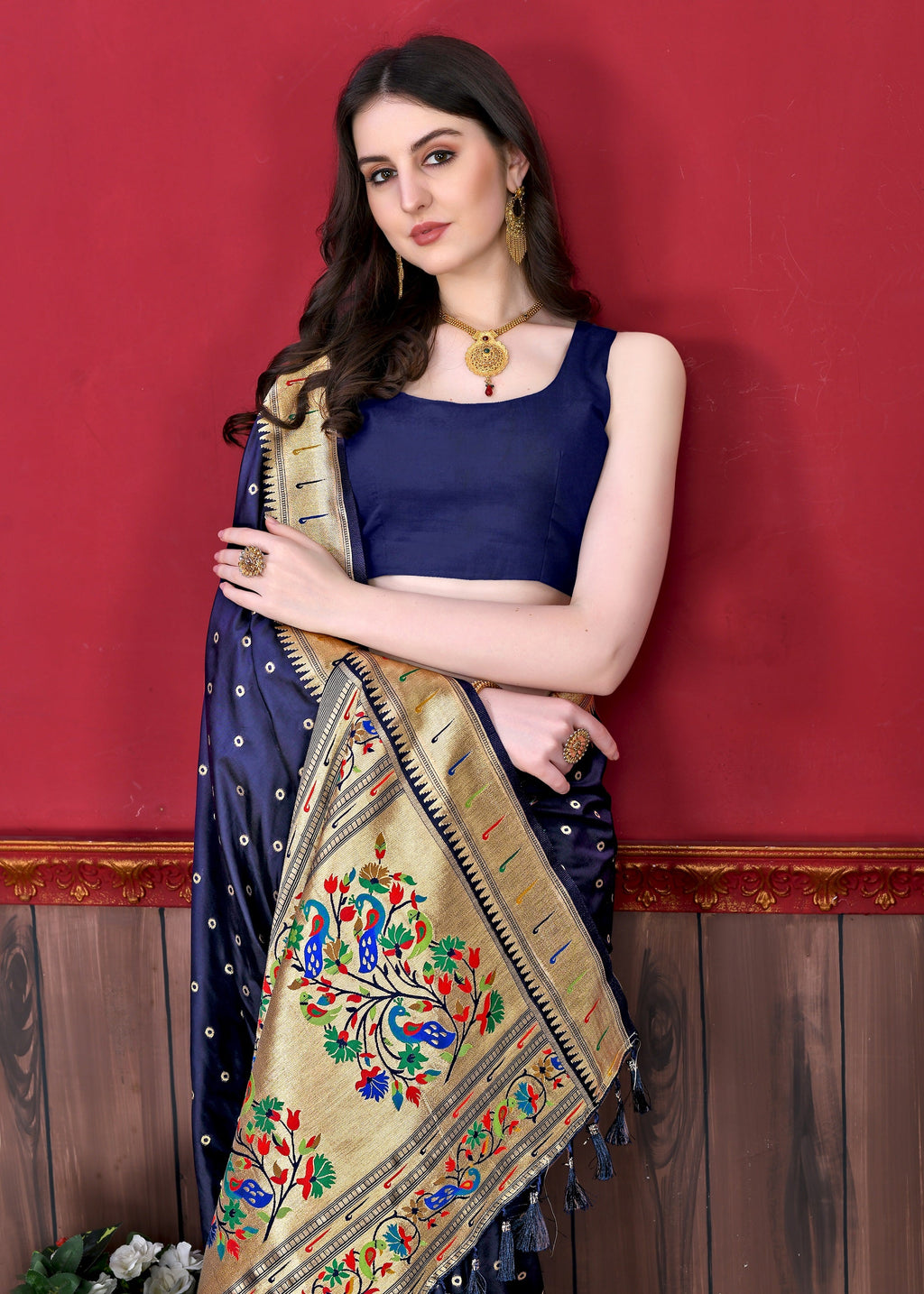 Vedant Vastram Soft Litchi Silk Paithani Silk Saree - Navy