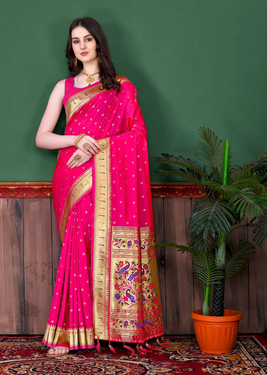 Vedant Vastram Soft Litchi Silk Paithani Silk Saree - Pink