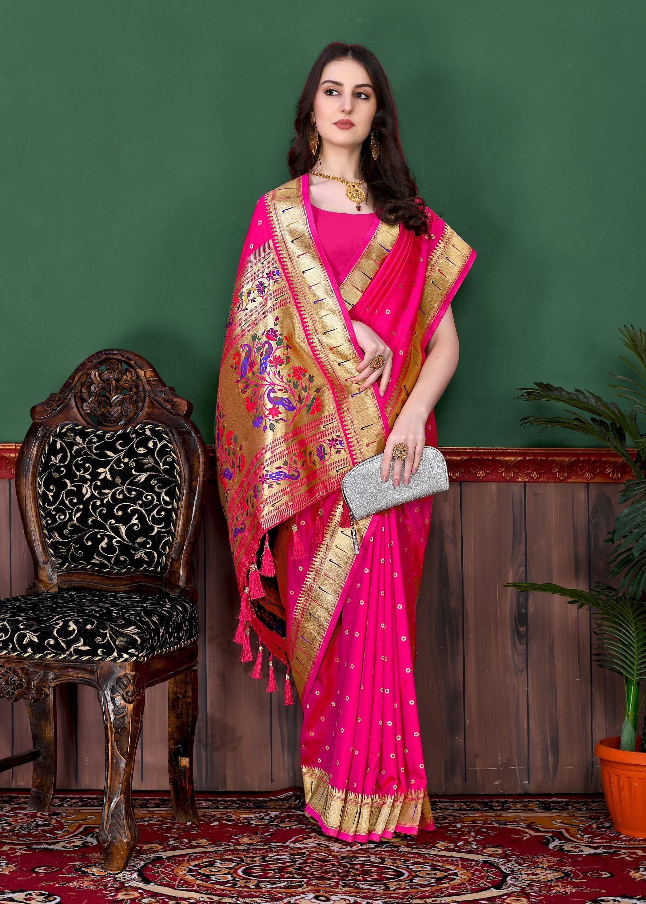 Vedant Vastram Soft Litchi Silk Paithani Silk Saree - Pink