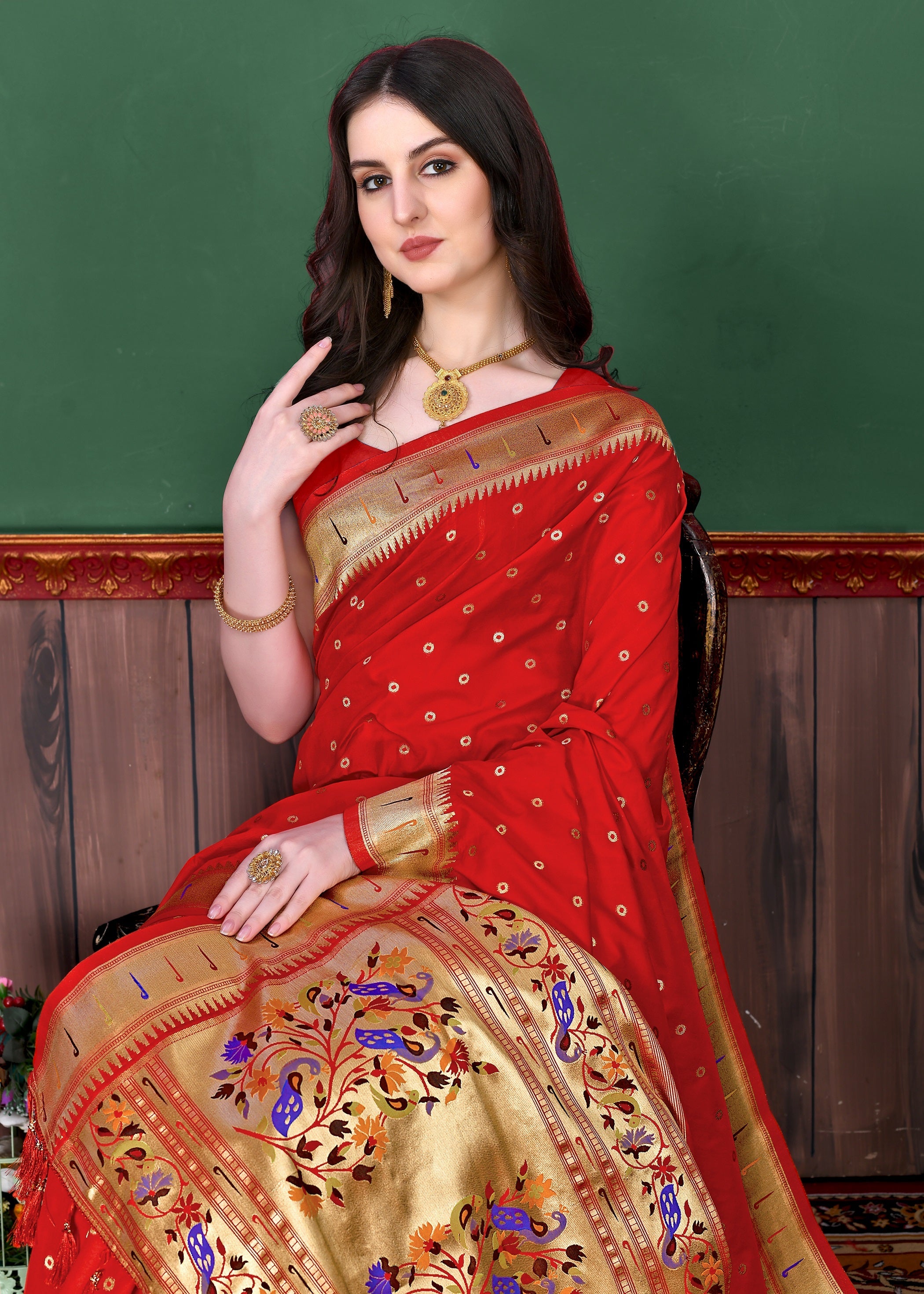 Vedant Vastram Soft Litchi Silk Paithani Silk Saree - Red