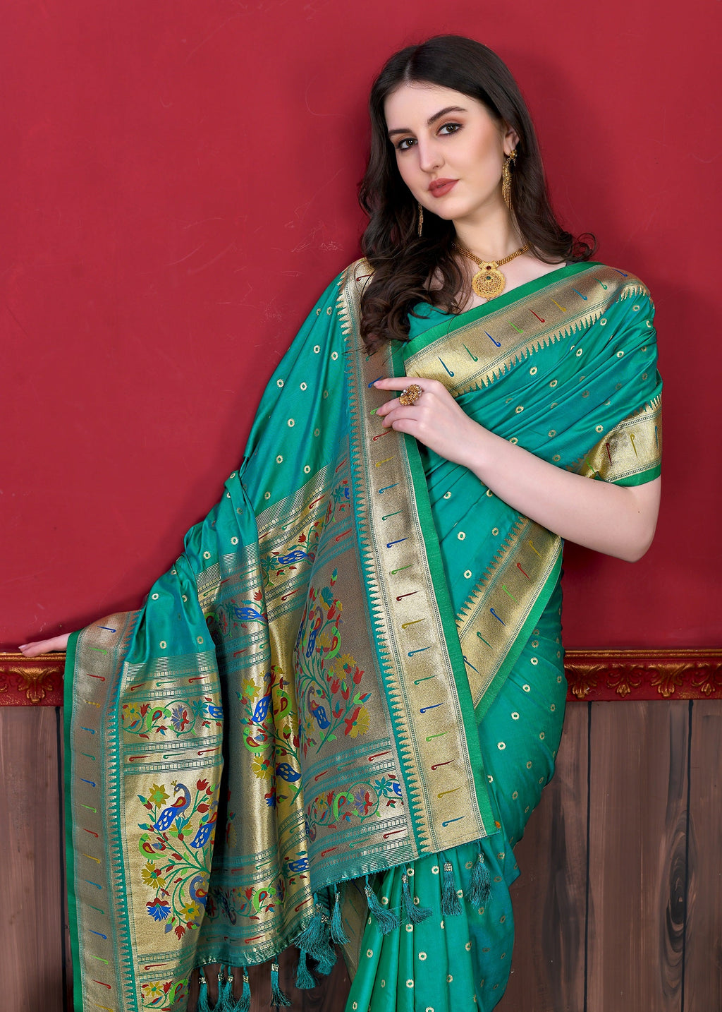 Vedant Vastram Soft Litchi Silk Paithani Silk Saree - Seegreen