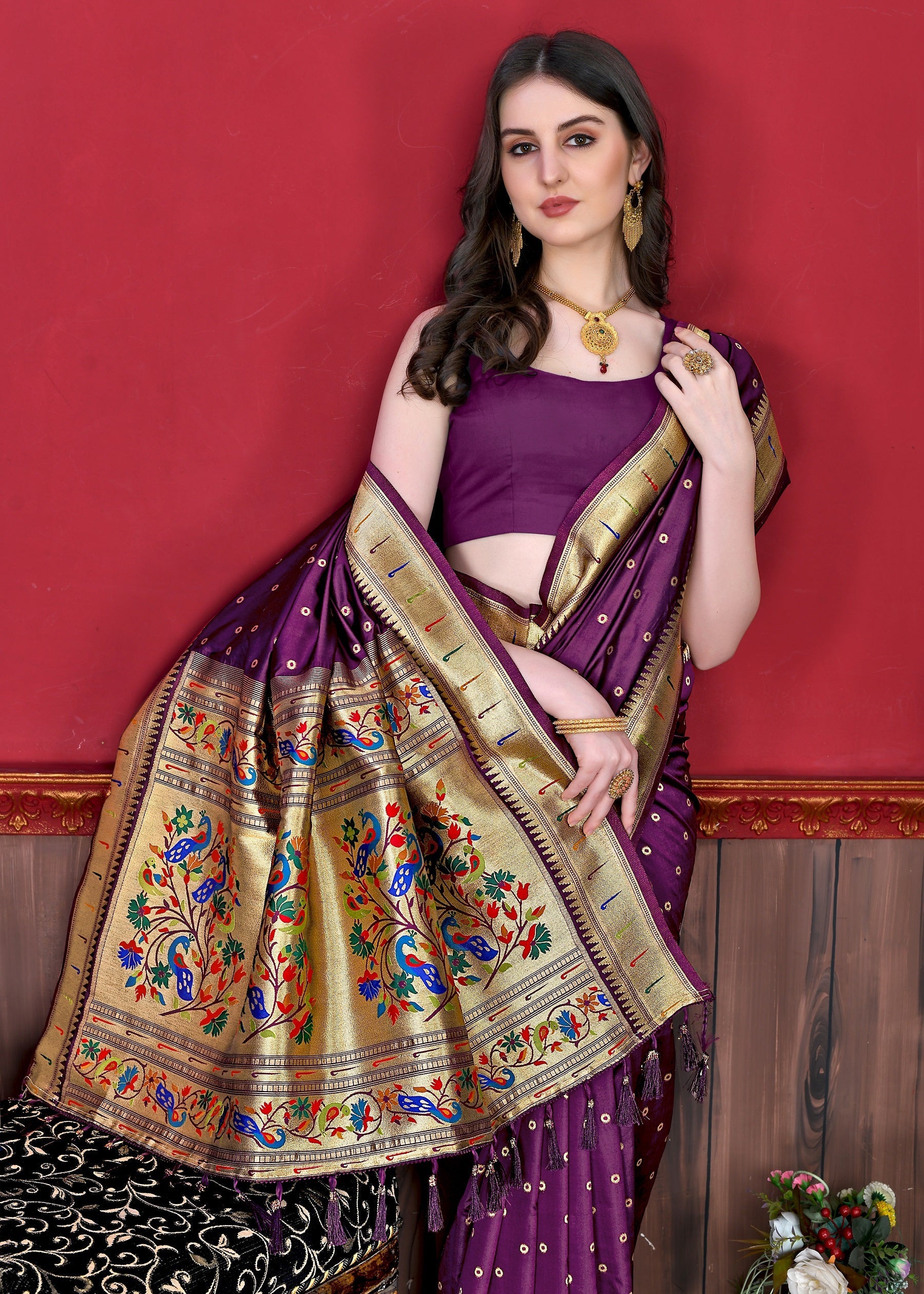 Vedant Vastram Soft Litchi Silk Paithani Silk Saree - Wine
