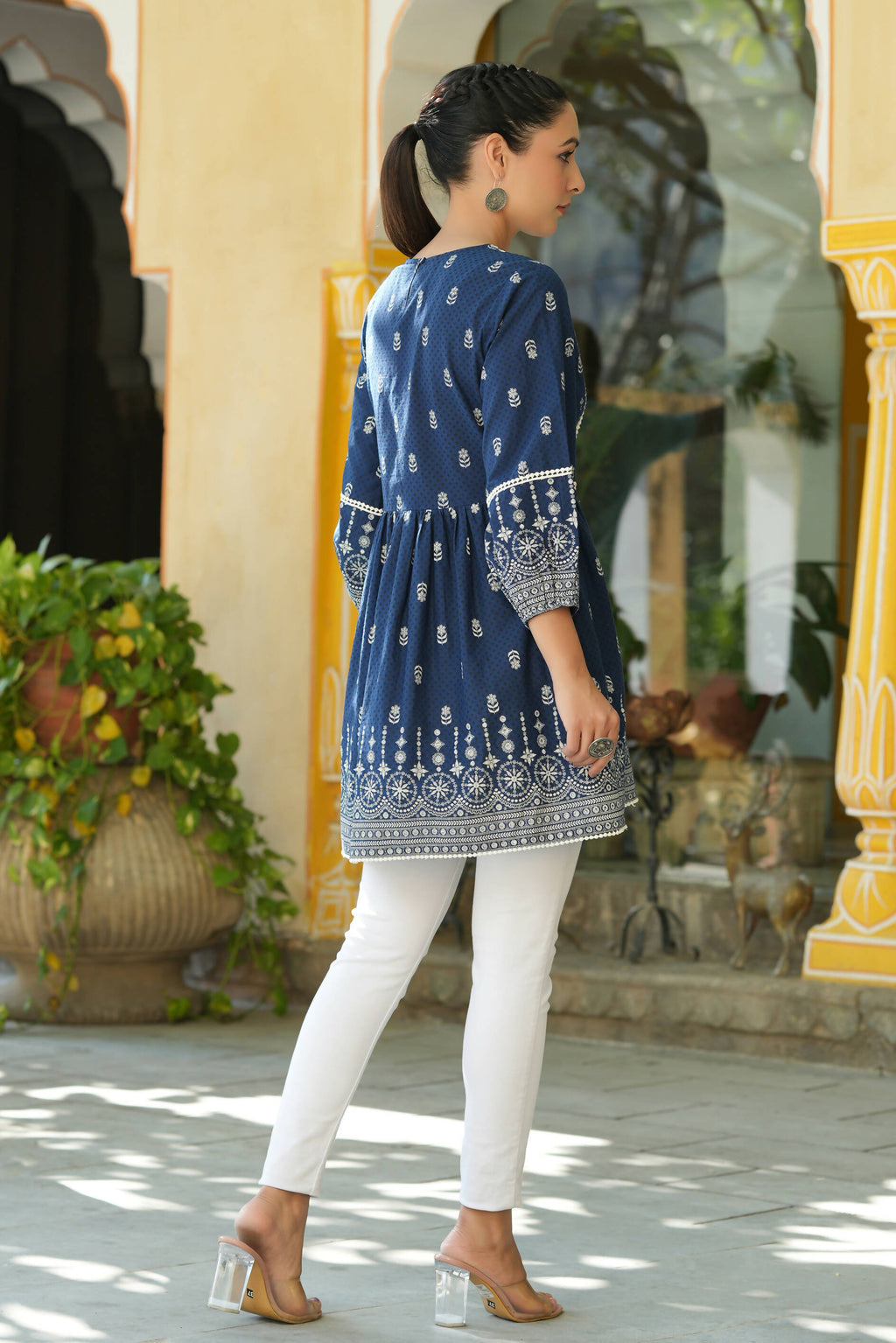 Juniper Women's Indigo Cambric Placement Printed Tunic