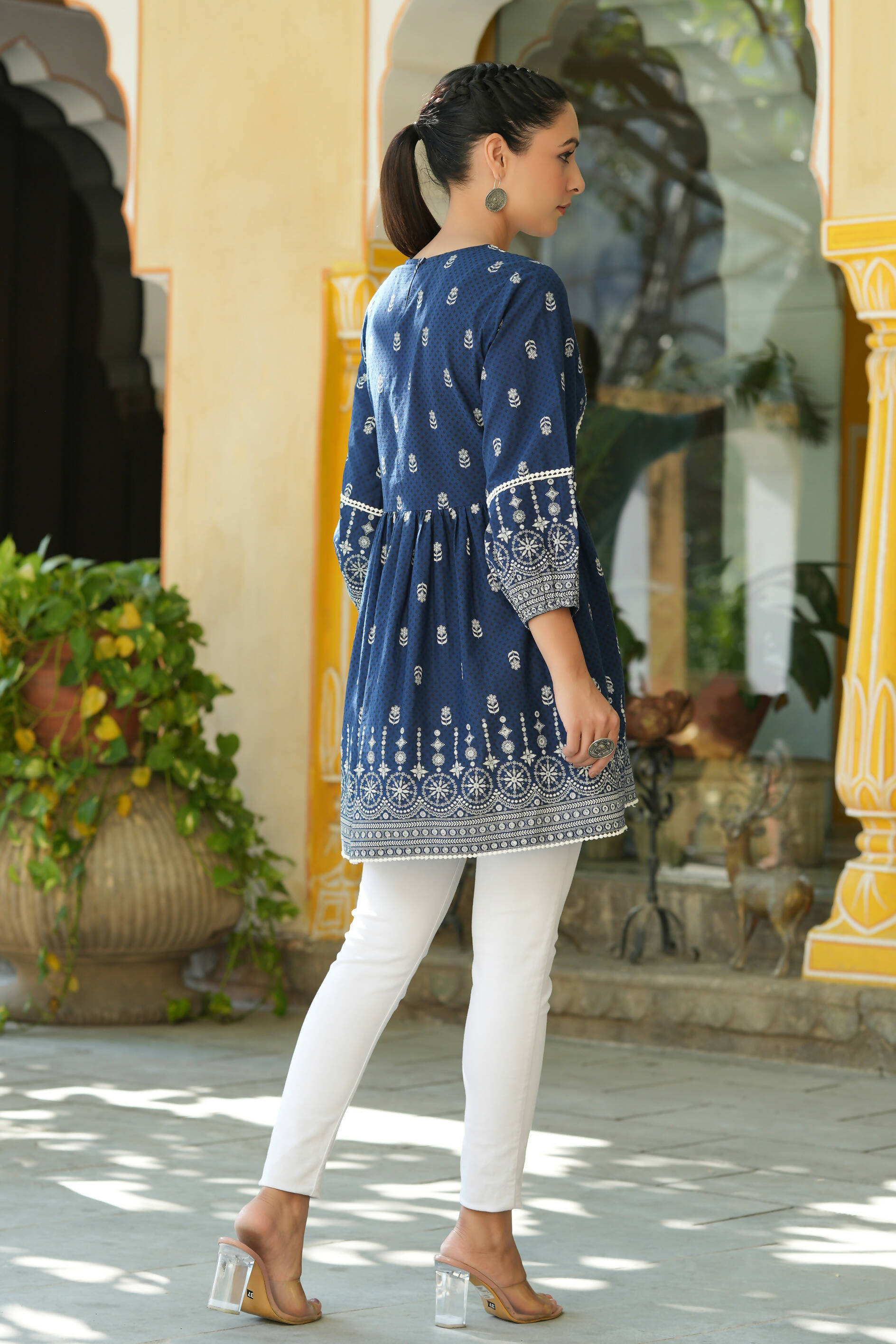Juniper Women's Indigo Cambric Placement Printed Tunic