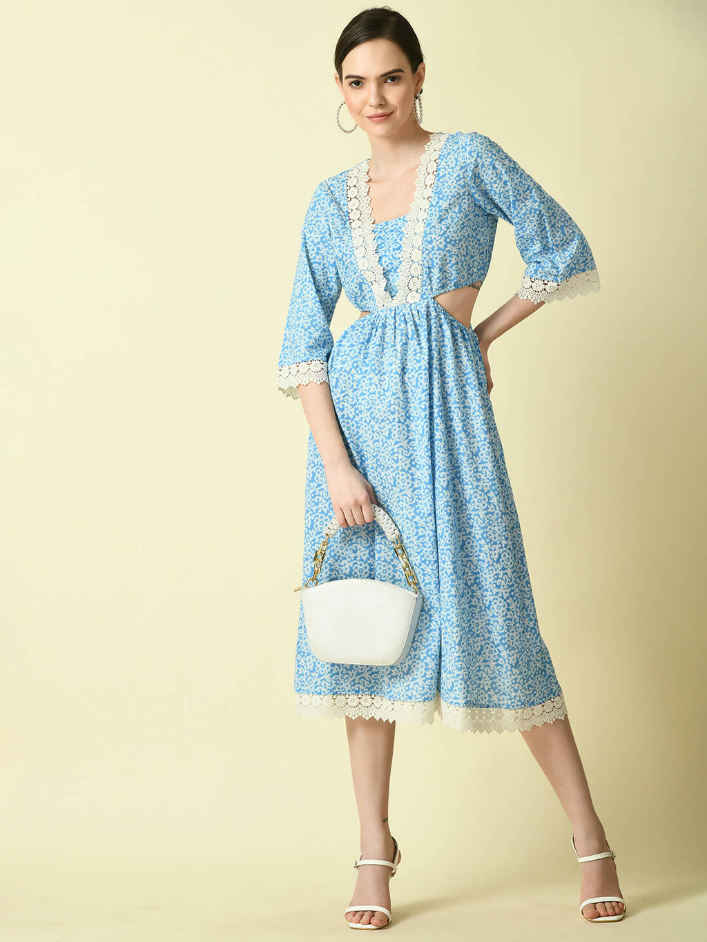 Myshka Women's Blue Floral Printed Fit and Flare Dress