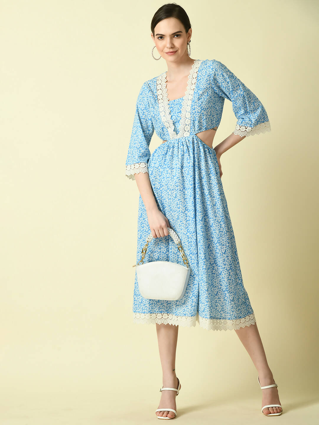 Myshka Women's Blue Floral Printed Fit and Flare Dress