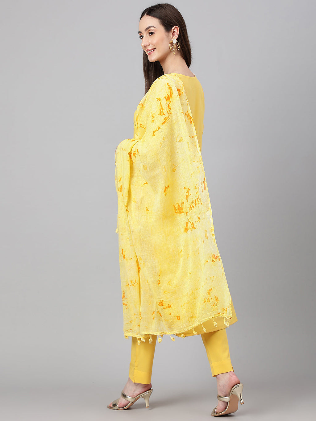 Janasya Women's Yellow Crepe Solid Straight Festival Kurta Set