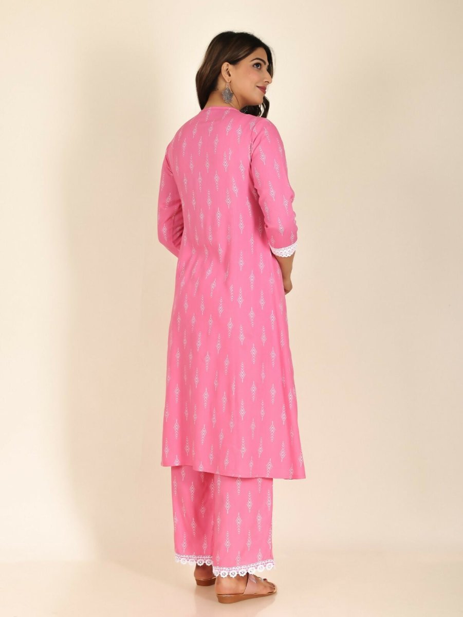 Aramya Pink Rayon Geometric Panelled Kurta for Women