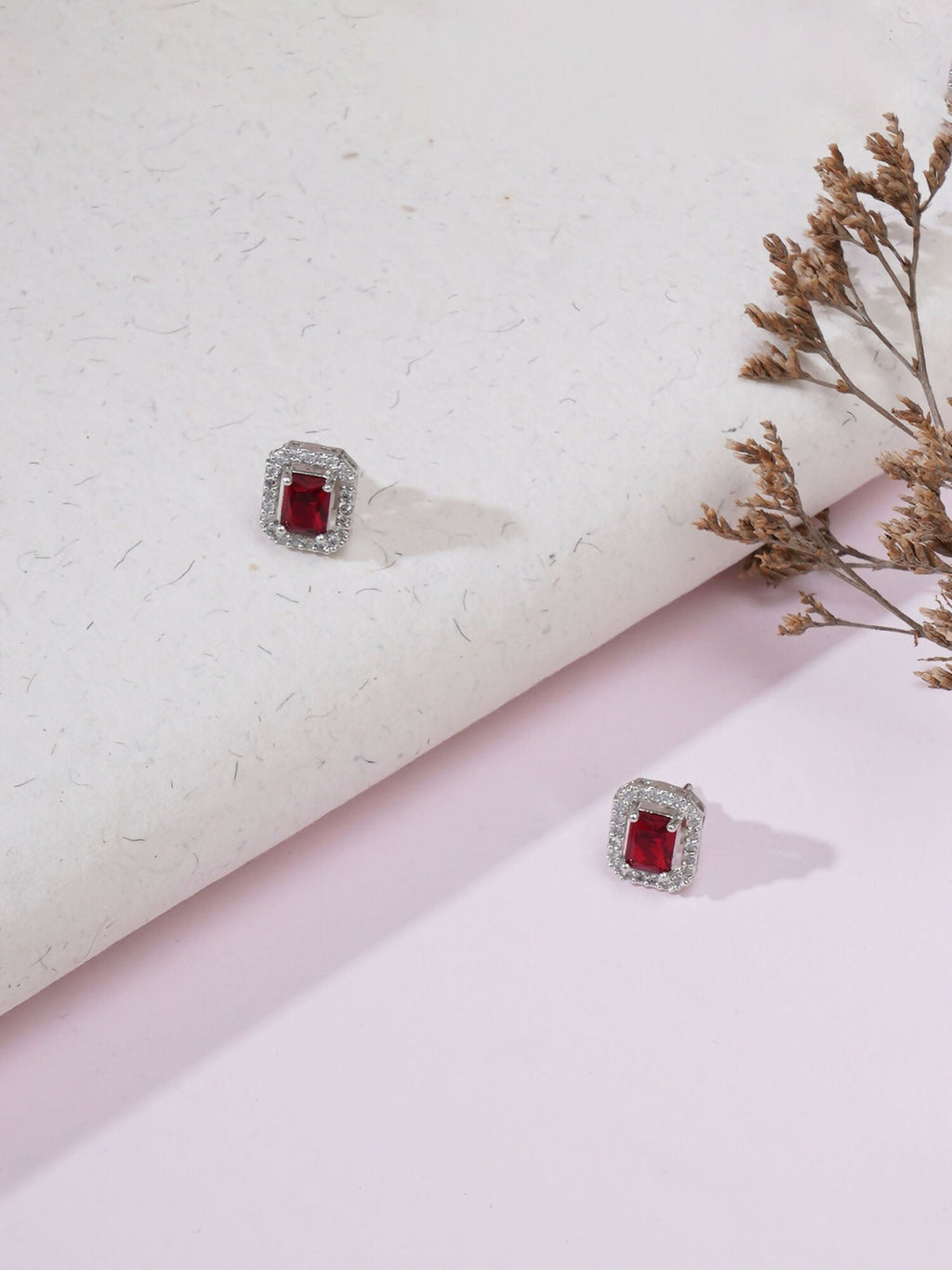 stone stud (Red) - Ruby Raang