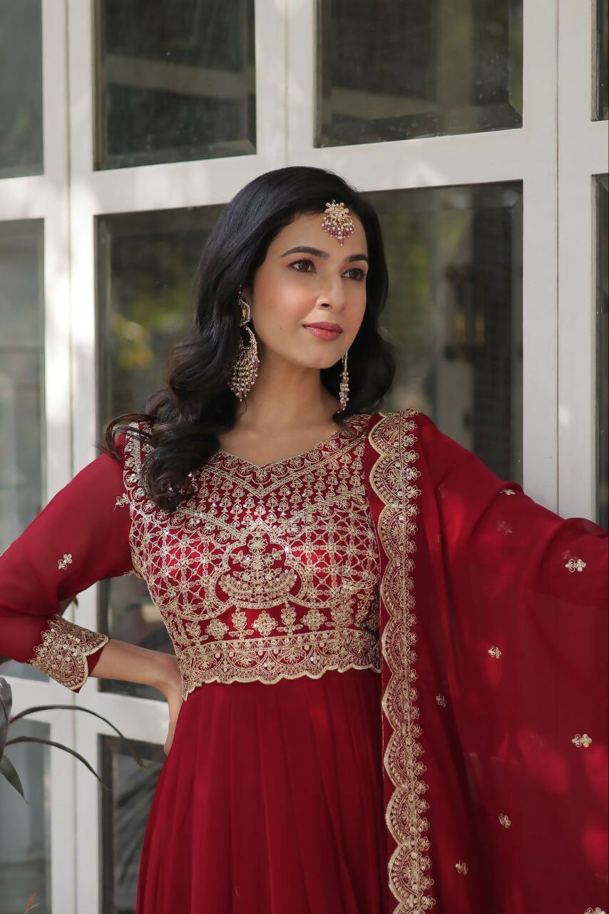 Vastranavya Faux Blooming with Embroidery Zari Sequins-work Gown & Dupatta - Maroon