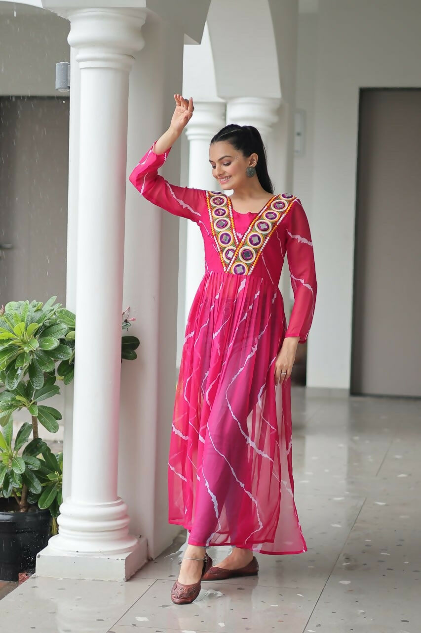 Vastranavya Pink Navratri Special Kutchi Patch Work with Leheriya Printed Kurti
