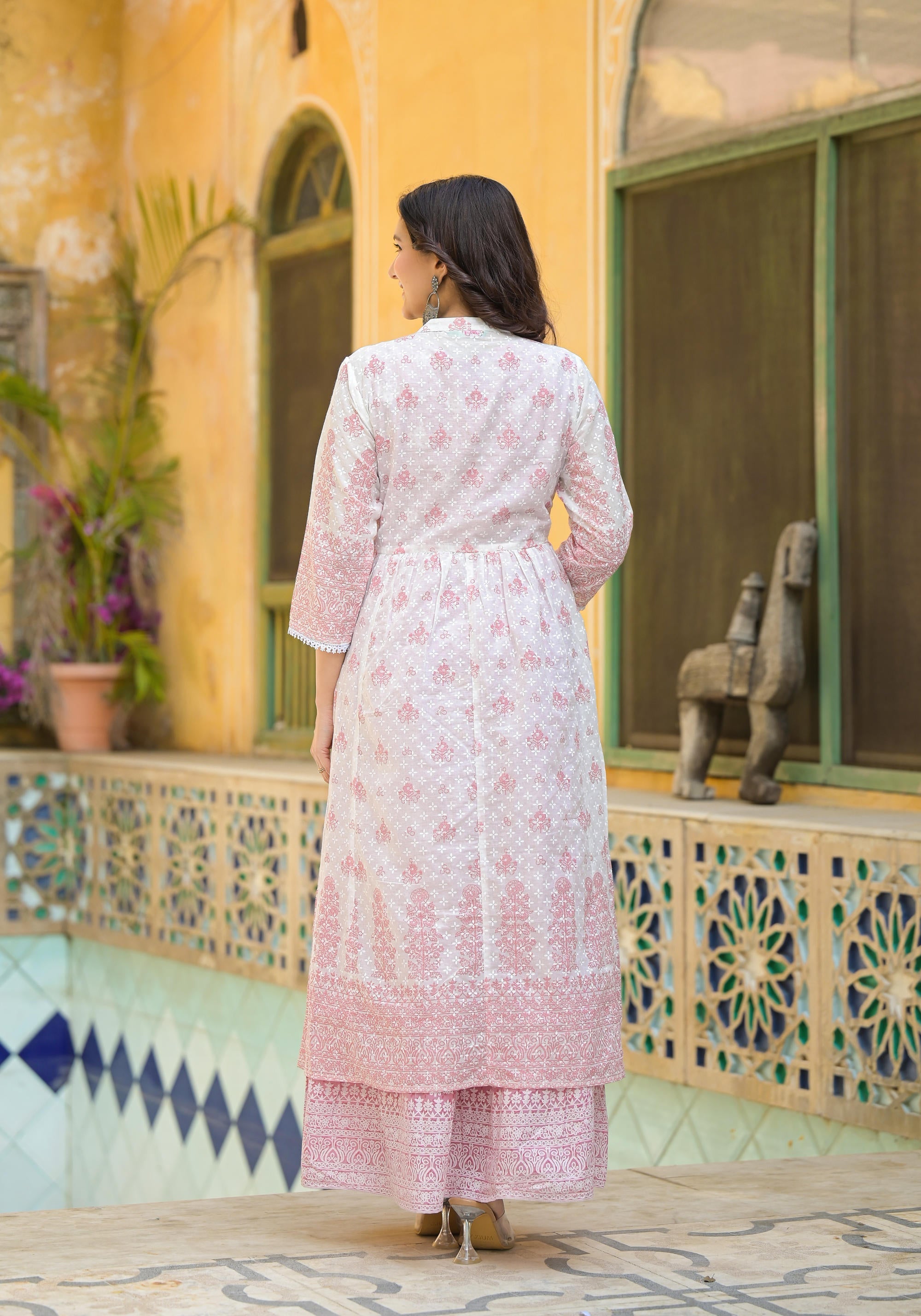 Juniper Women's Pink Ethnic Motif Printed Cotton Kurta & Shrug With Doris