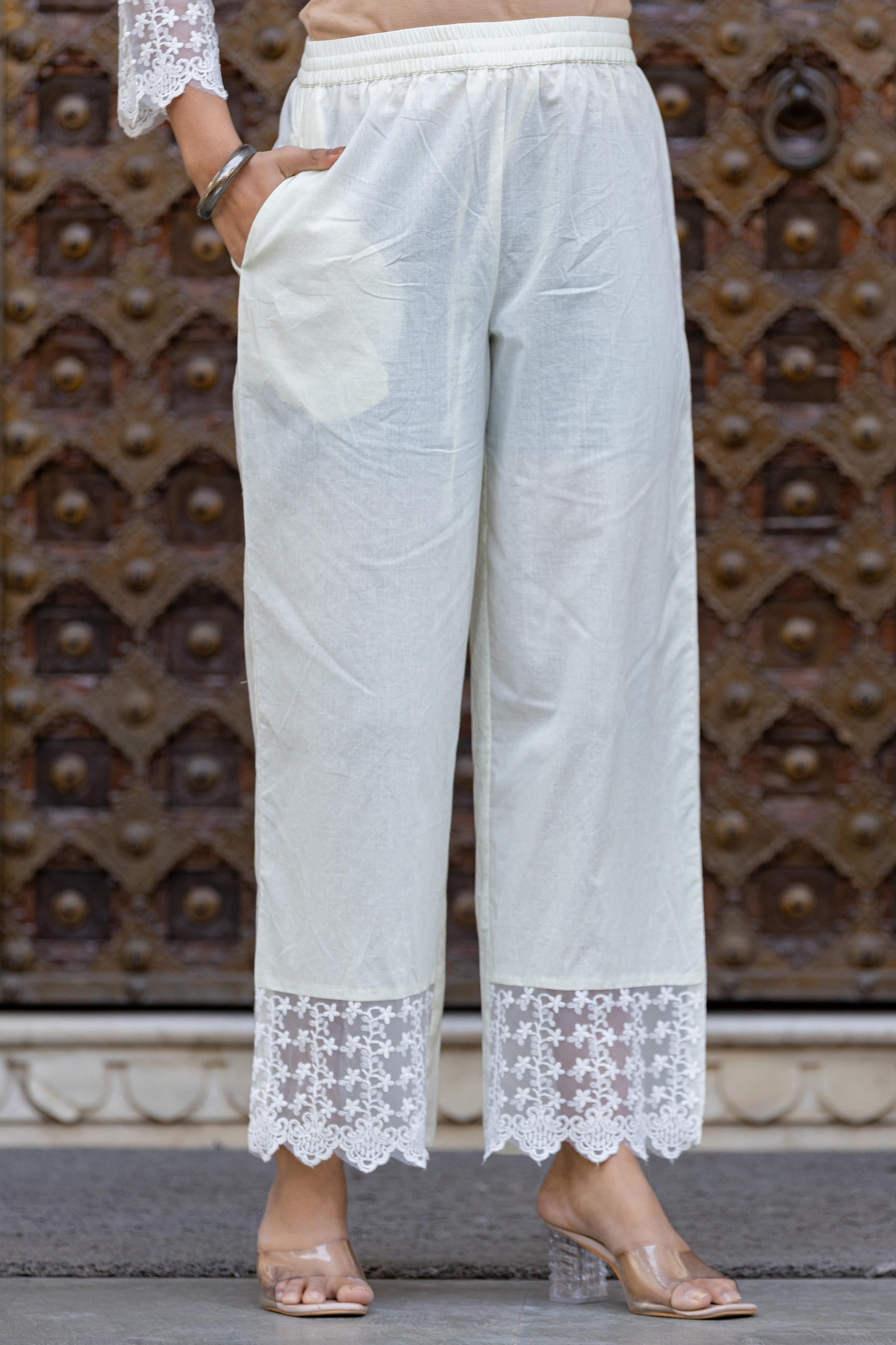 Juniper White Ethnic Motif Printed Cotton Kurta Set With Lace & Thread Work