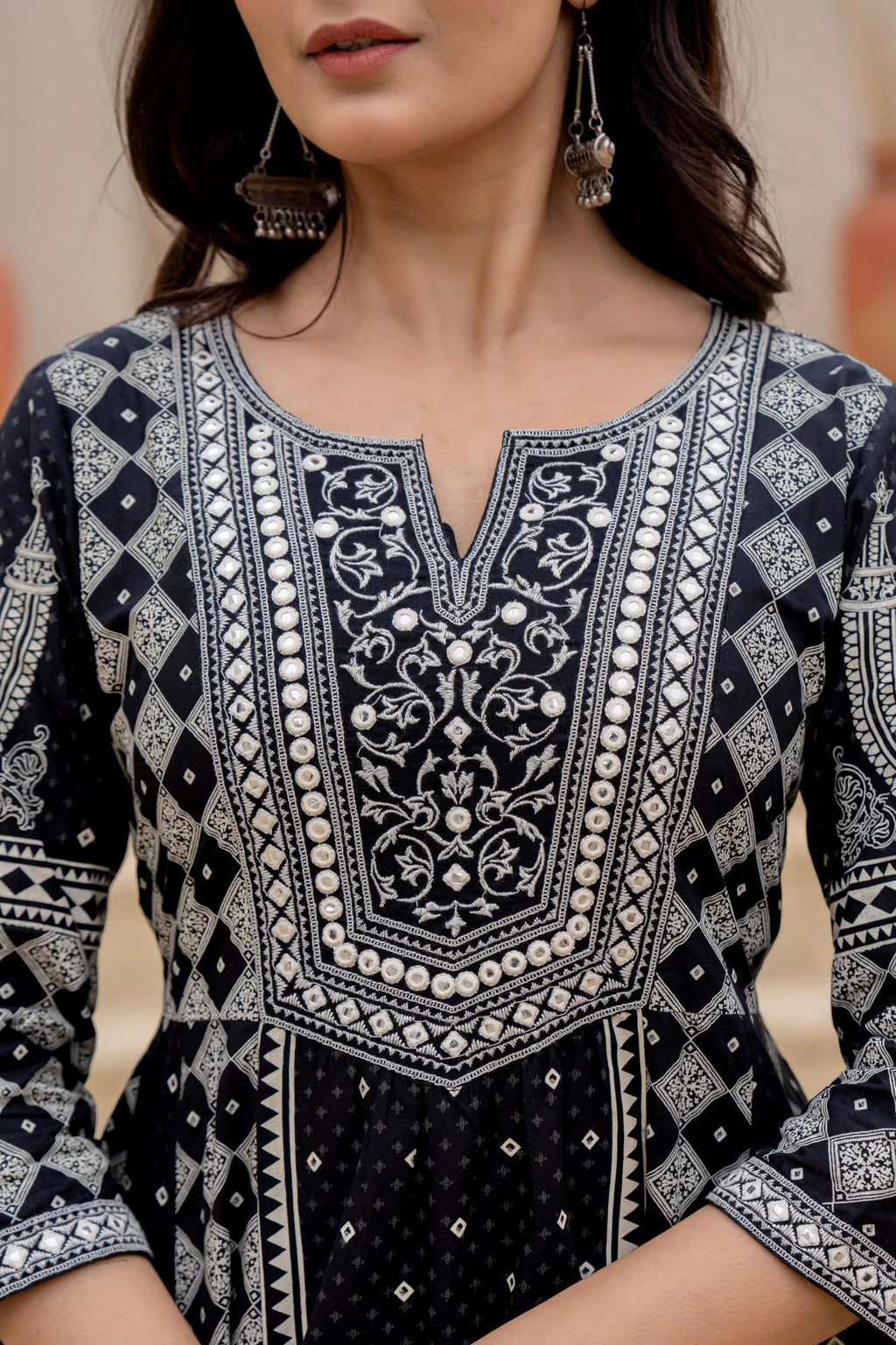 Juniper Black Ethnic Motif Printed Kurta Set With Thread & Mirror Work