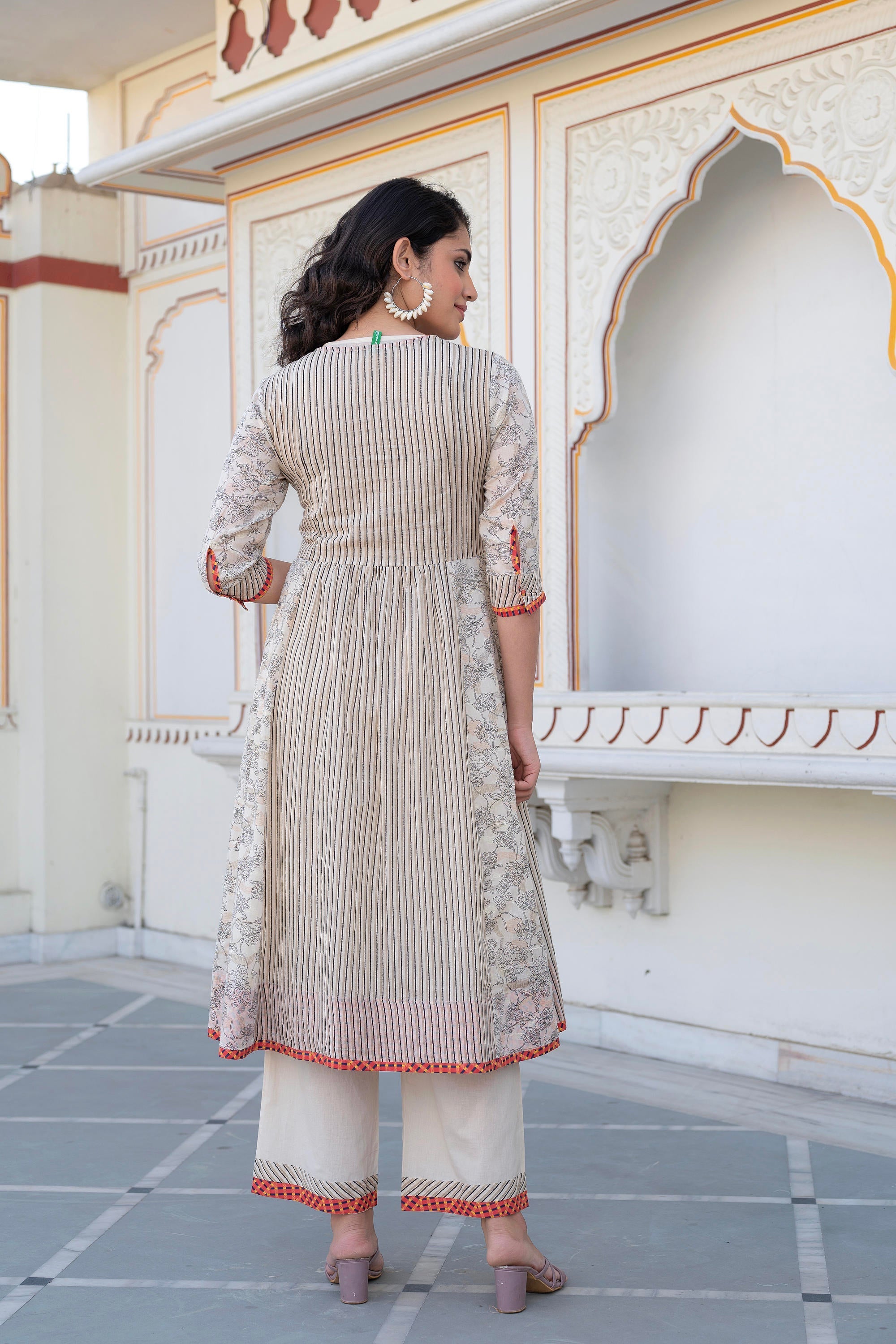 Juniper Women Printed Kurta And Palazzo Set