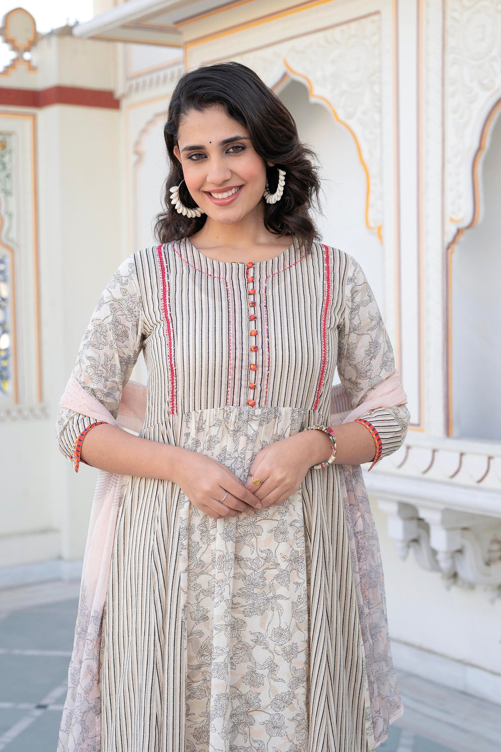 Juniper Women Printed Kurta And Palazzo Set
