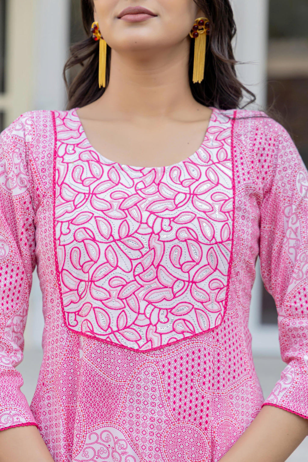 Juniper Pink Ethnic Motif Printed Viscose Kurta With Sequins