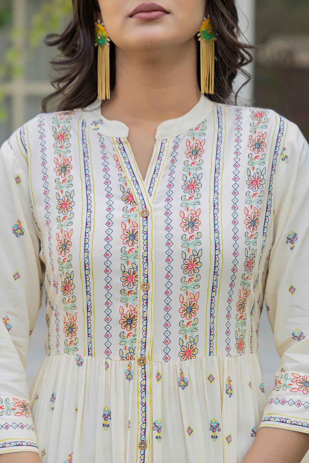 Juniper Ivory Floral Printed Cotton Kurta With Thread Work & Lace
