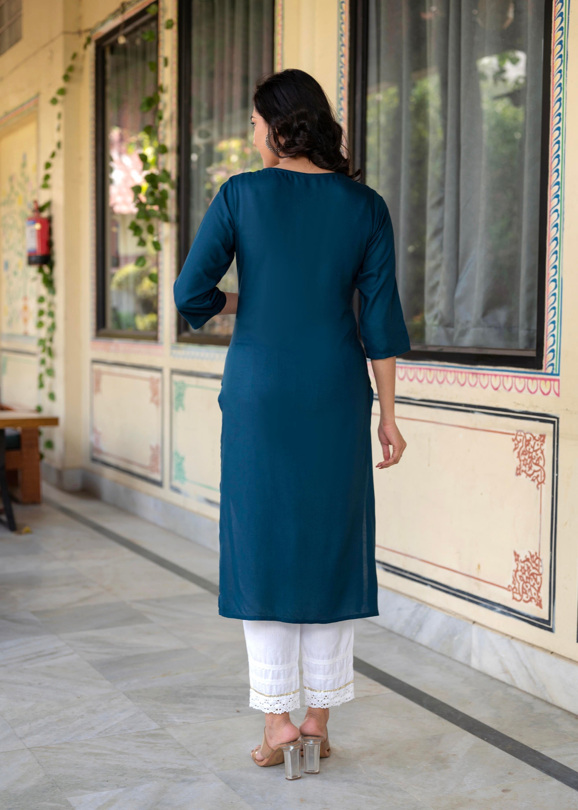 Juniper Blue Viscose Geometric Printed Kurta With Ethnic Motifs & Thread Work