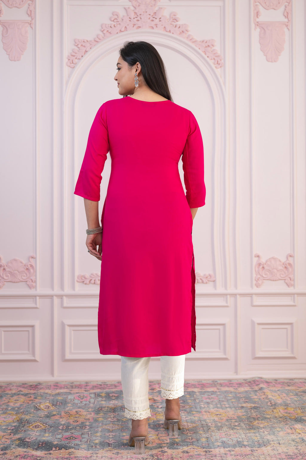 Juniper Women's Fuchsia Printed Viscose Straight Fit Kurta With Round Neck