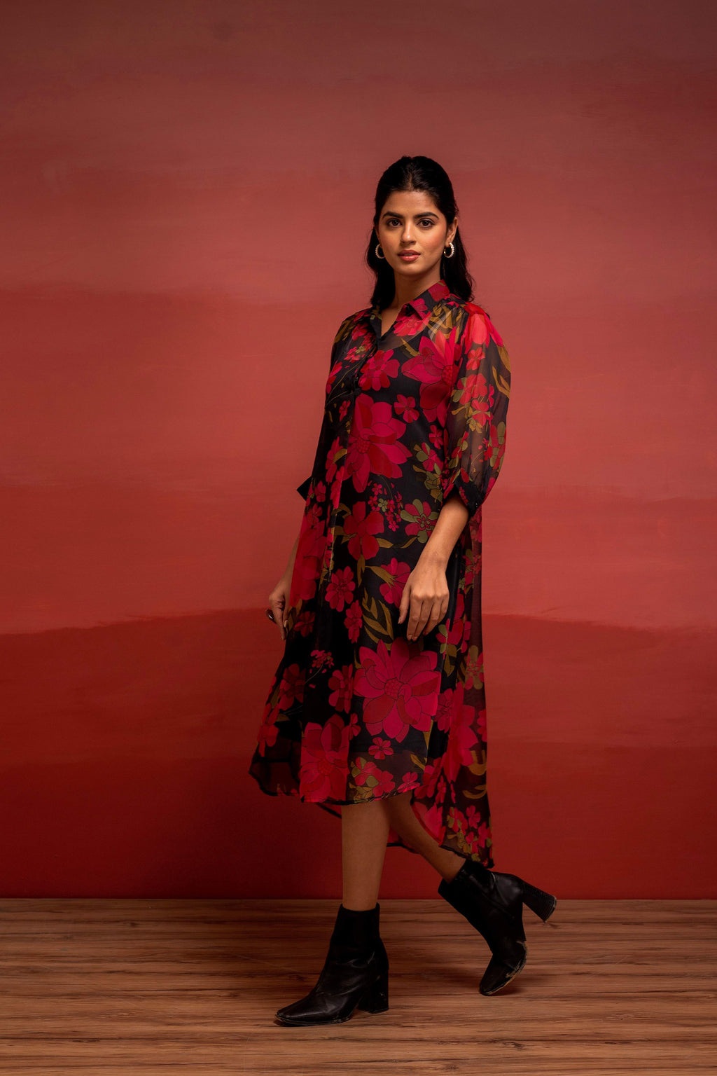 Juniper Black Floral Printed A-Line Kurta With Inner And Button Detailing