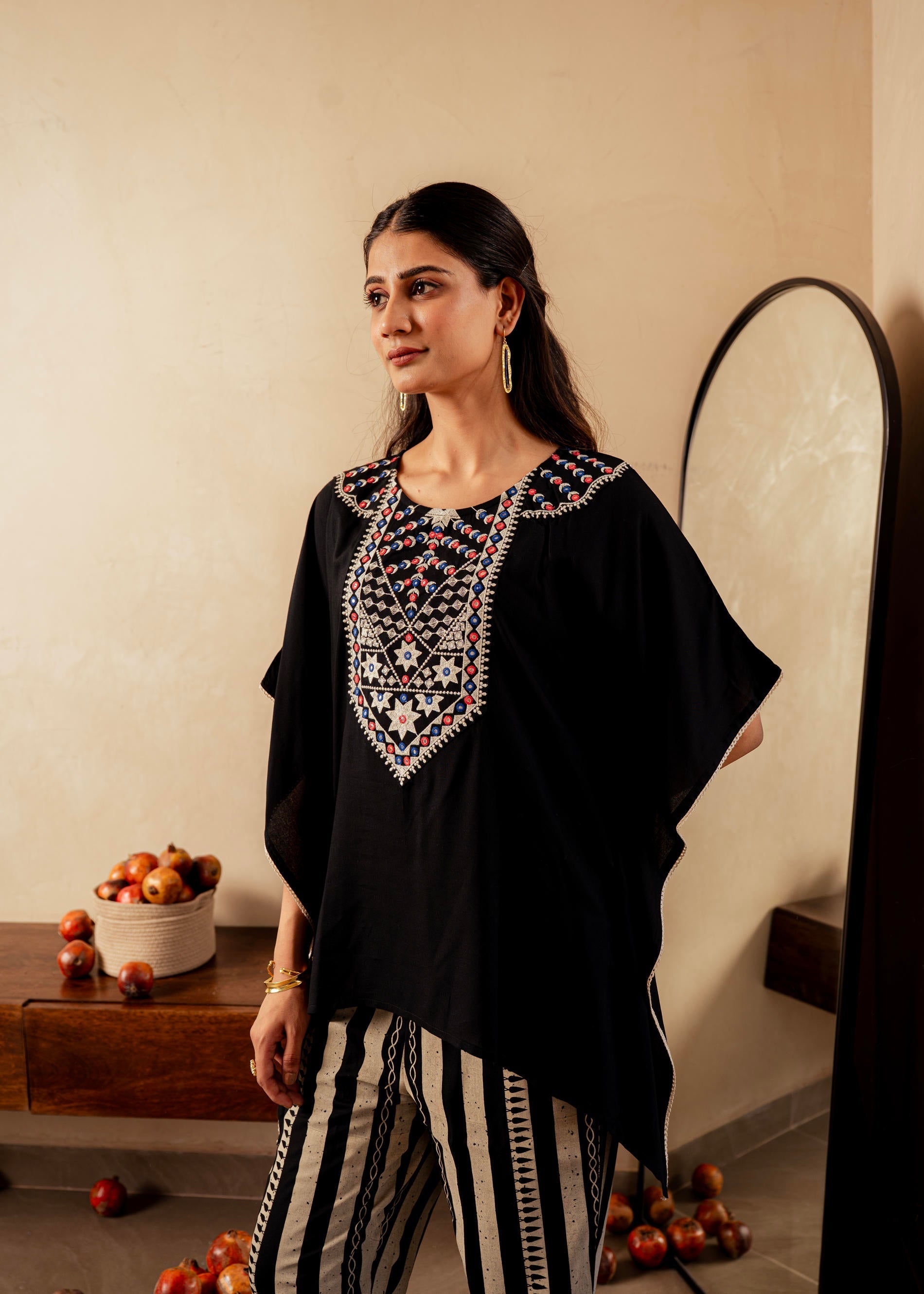 Juniper Black Solid Viscose Kaftan And Pants Co-Ord Set With Mirror And Thread Work