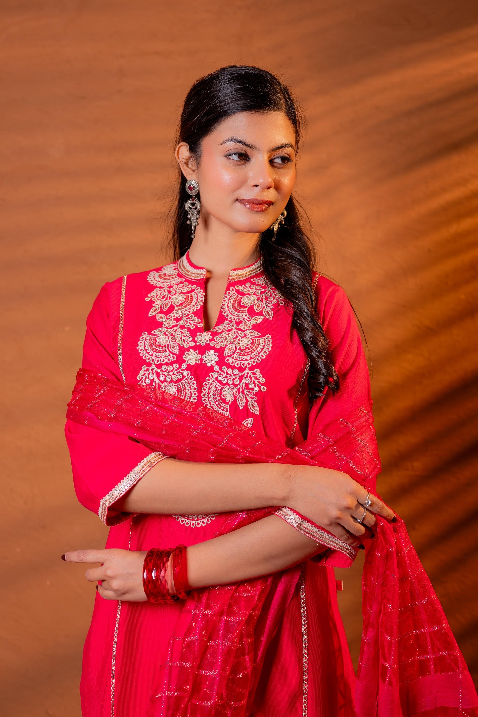 Juniper Fuchsia Embroidered Kurta Set With Zari Checked Dupatta