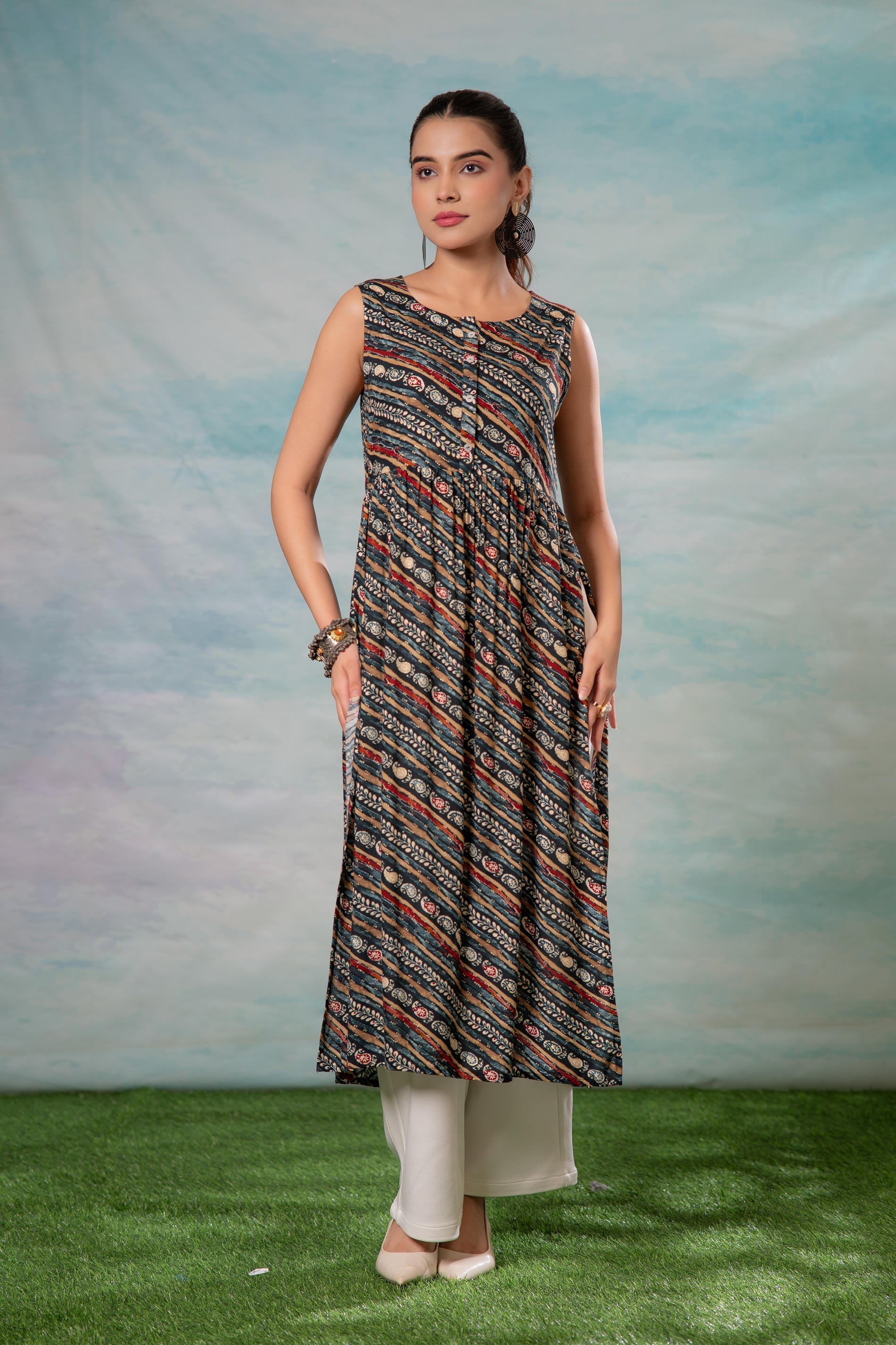 Juniper Women'S Navy Ethnic Motif Printed Sleeveless Kurta