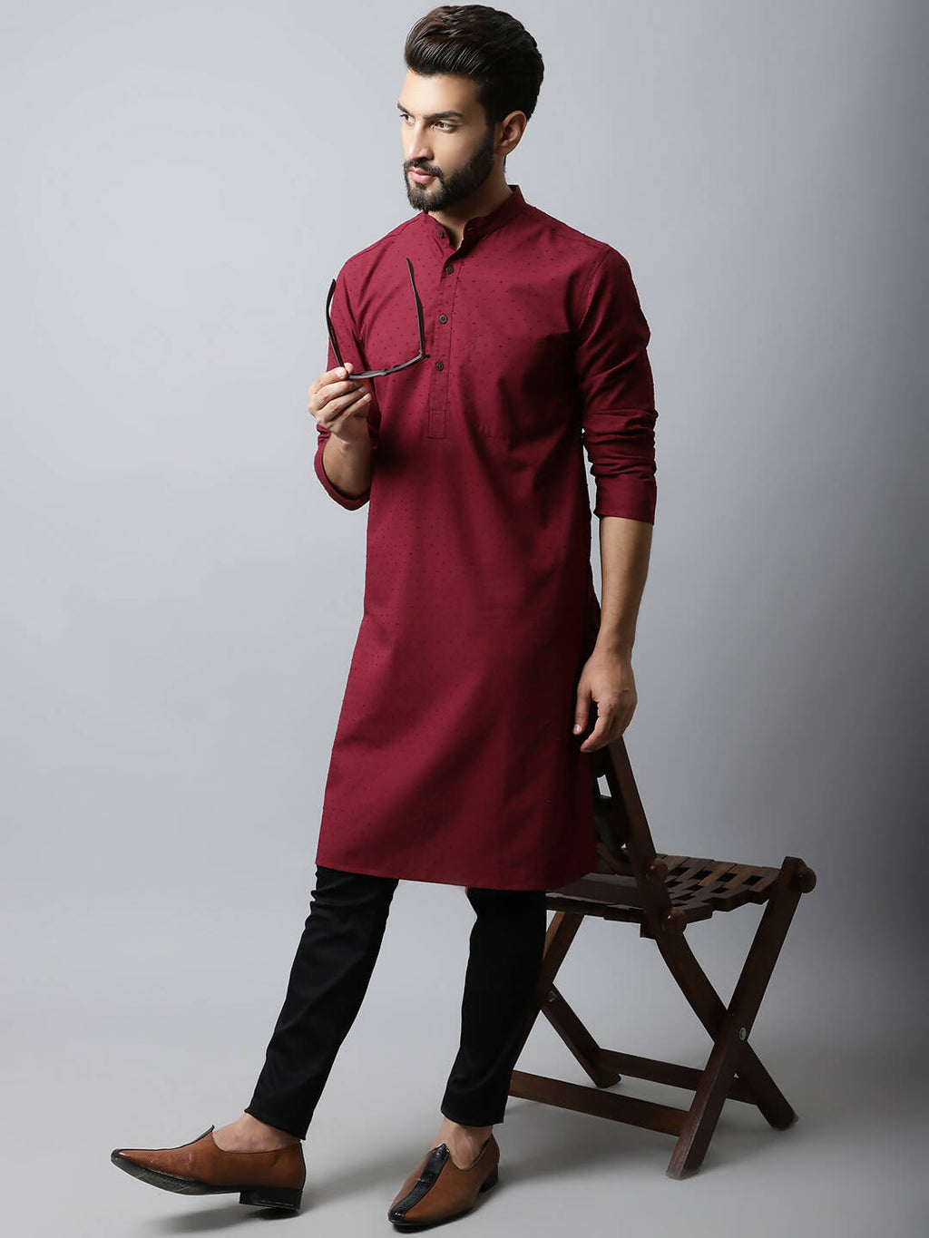 Even Apparels Maroon Color Linen Pure Cotton Men's Kurta With Side Placket (SLD1182)