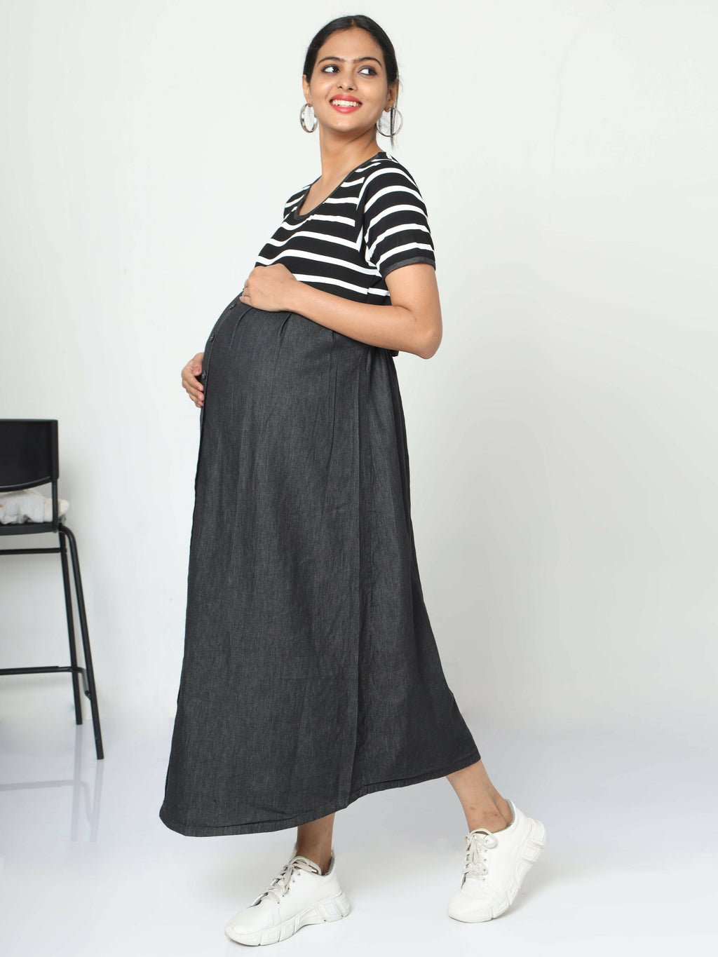 Manet Half Sleeves Maternity Dress White Striped With Concealed Zipper Nursing Access - Black
