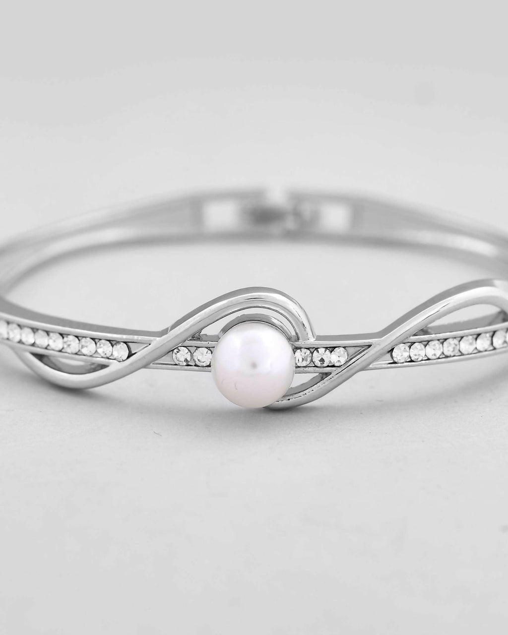 VOJ Silver Plated Pearl & Crystal Studed Bracelet