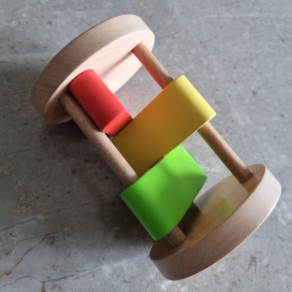 Nesta Toys Wooden Rattle Roll Clacker for Babies (6+ Months), Musical Toy for Sensory Exploration and Fine Motor Skills Development, Montessori Toy