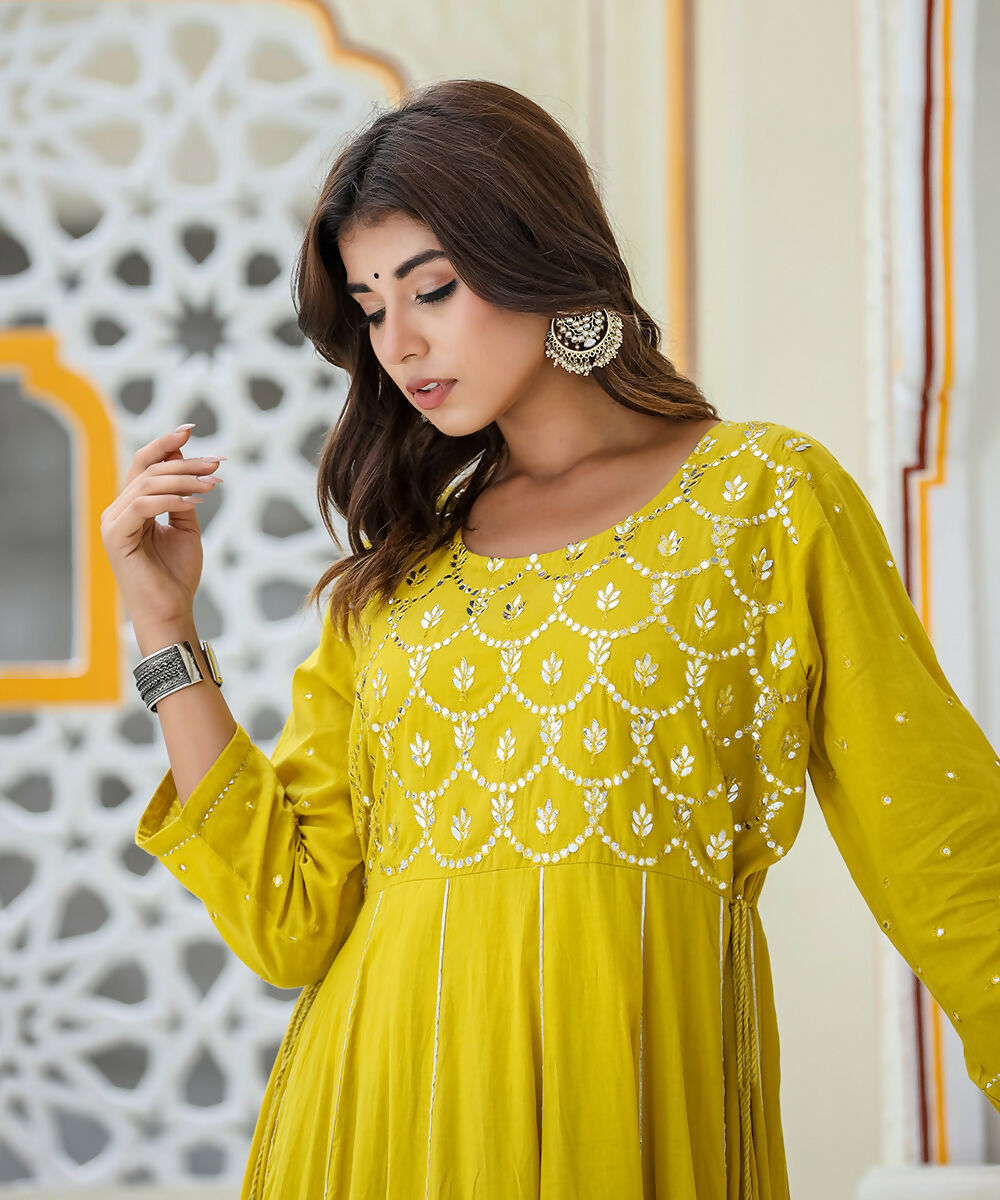 Kaajh Women's Yellow Embroidered Ethnic Gown