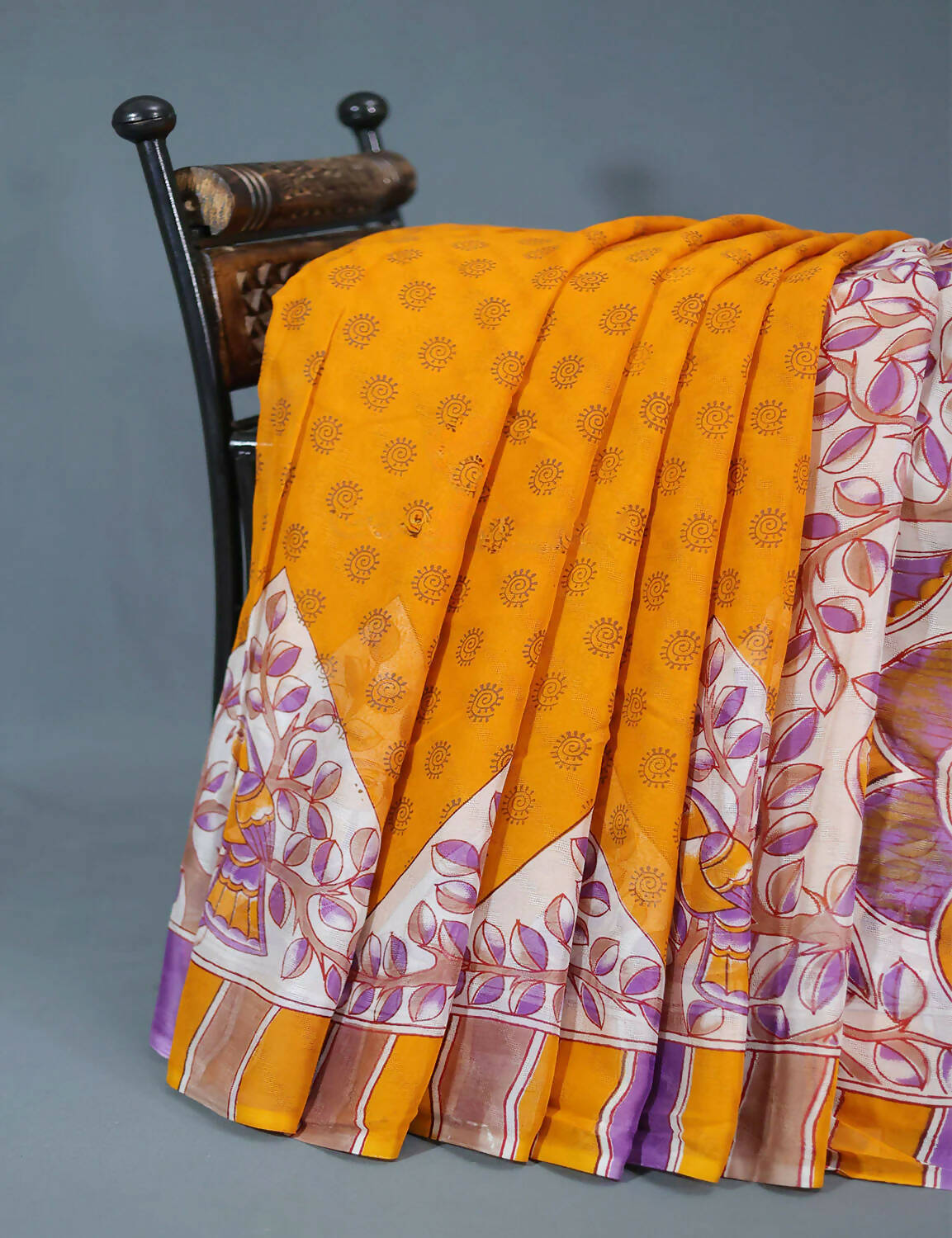 Shades Of Orange With Off-White Colour Leheriya Georgette Saree By Gayathri Reddy Designer Studio