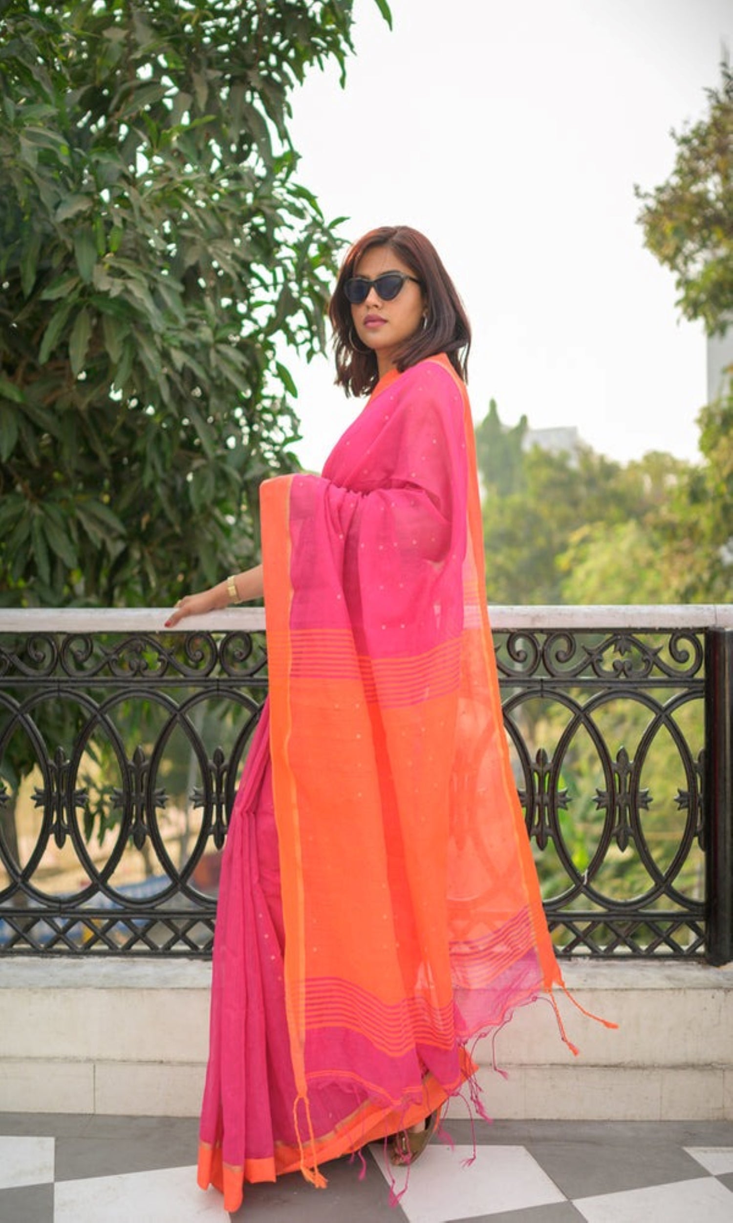 Piyari Fashion Handloom Cotton Blend Rani Pink Sequin Saree