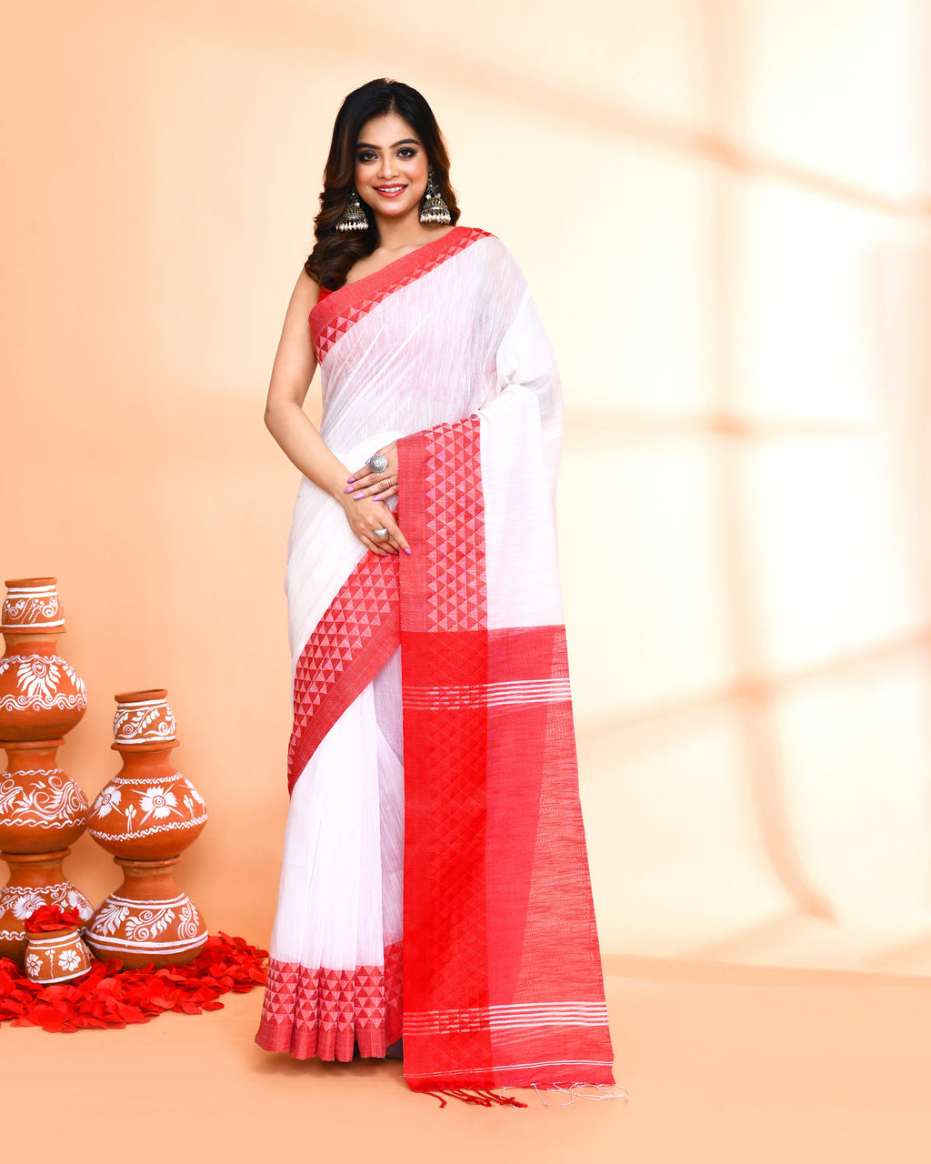 Piyari Fashion Women`s Cotton Silk White Handloom Saree With Blouse